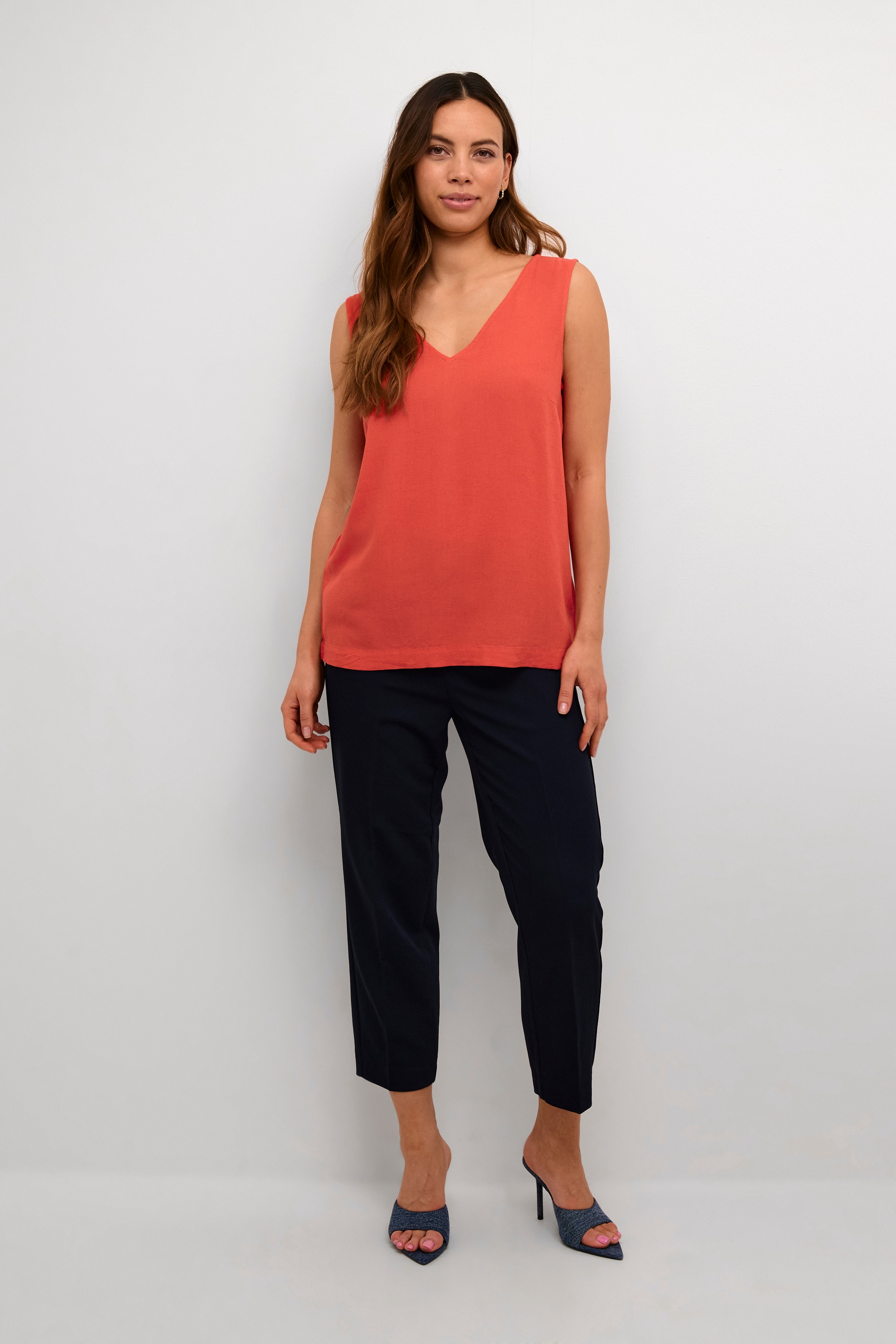 KAmilia Lin Top LOOKBOOK FRONT 10508426-181651