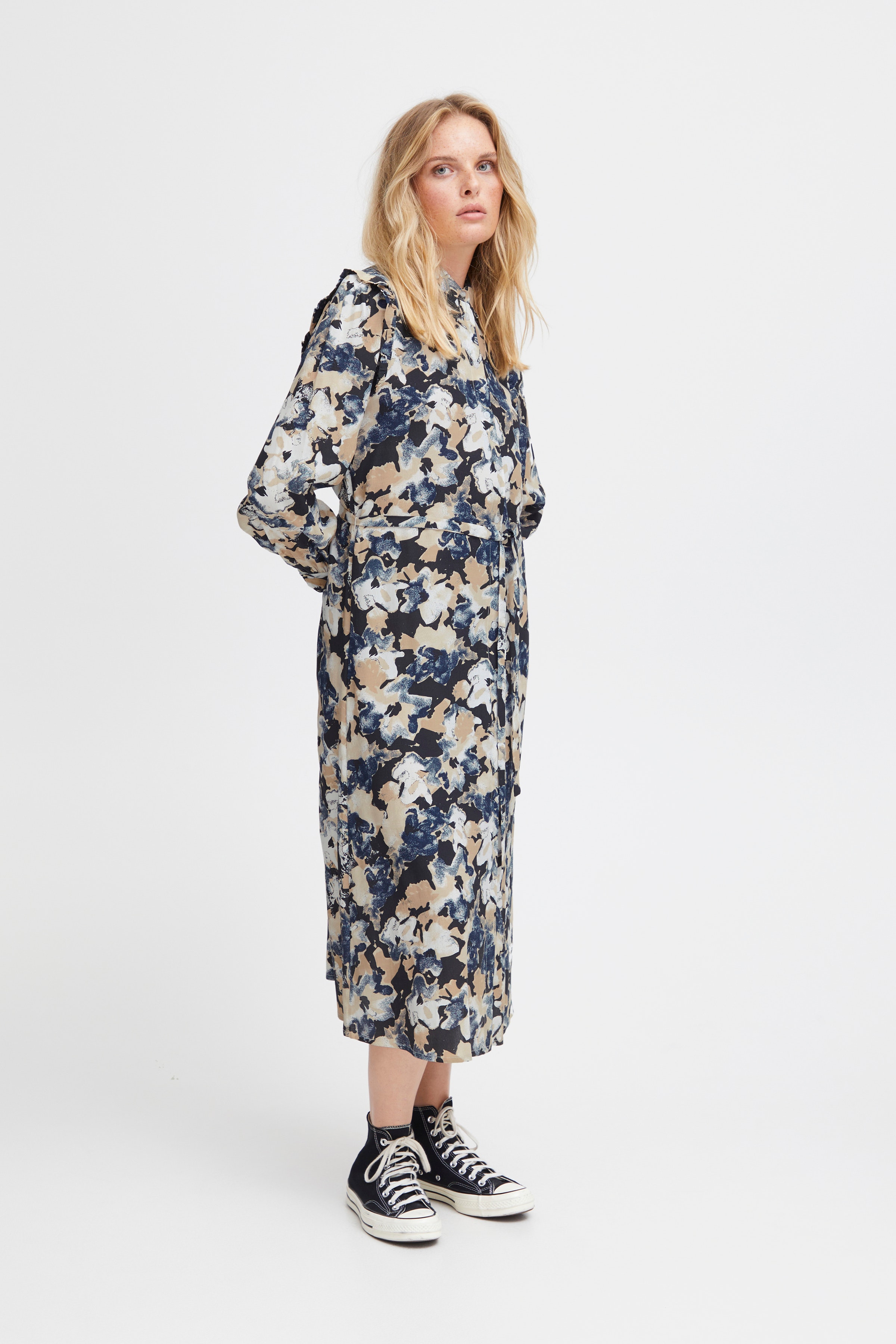 IHGANAVA Kjole LOOKBOOK FRONT 20120363-202749
