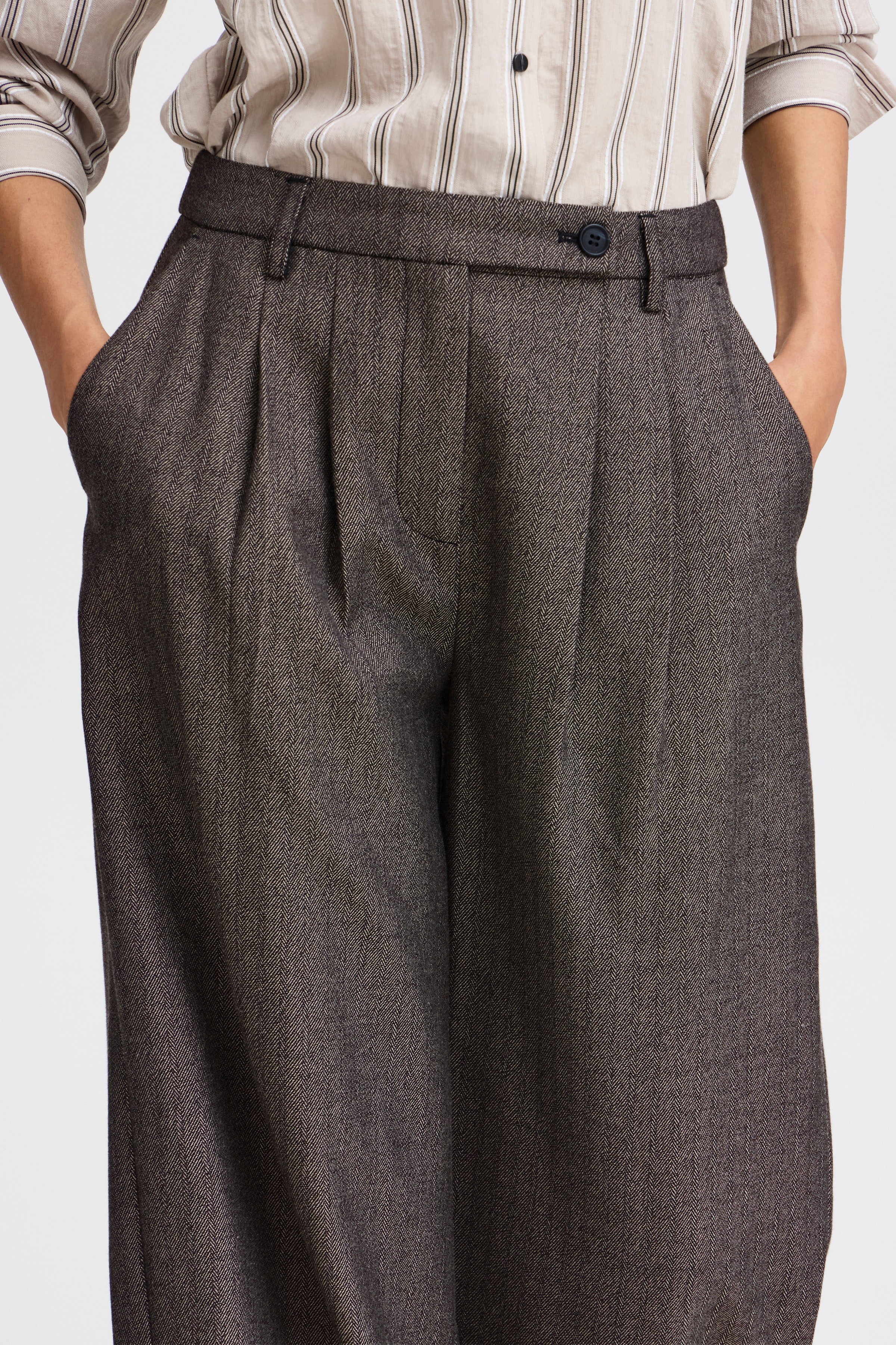 BYDAIKO Trousers LOOKBOOK DETAIL 20815543-200453