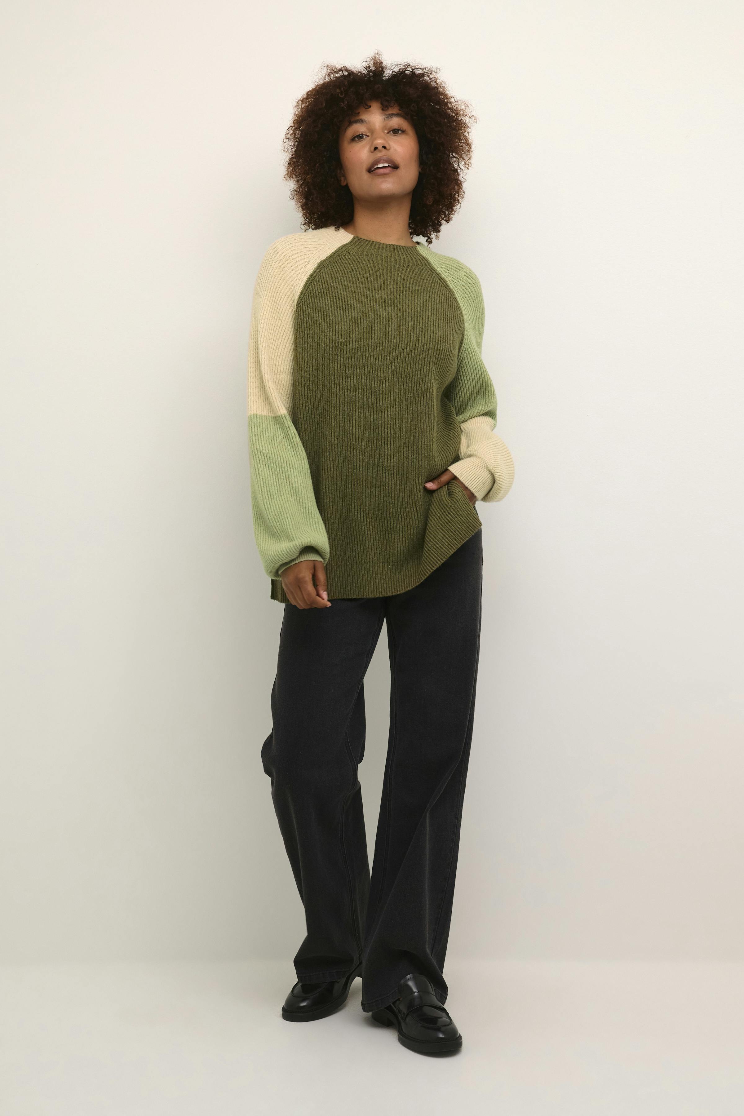 CUolivia Pullover LOOKBOOK FRONT 50110234-180521