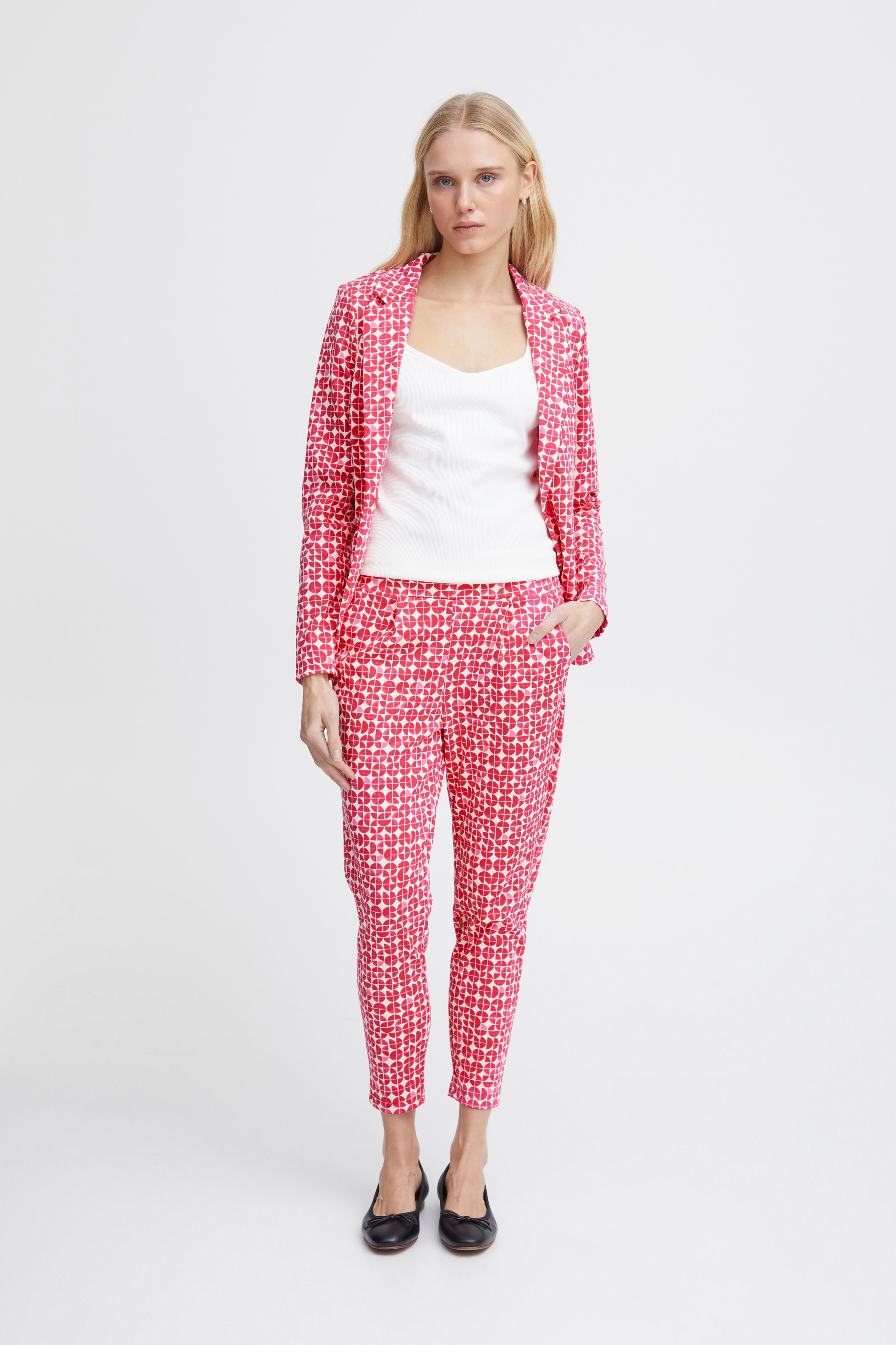 IHKATE Bukser LOOKBOOK FRONT 20120792-202937