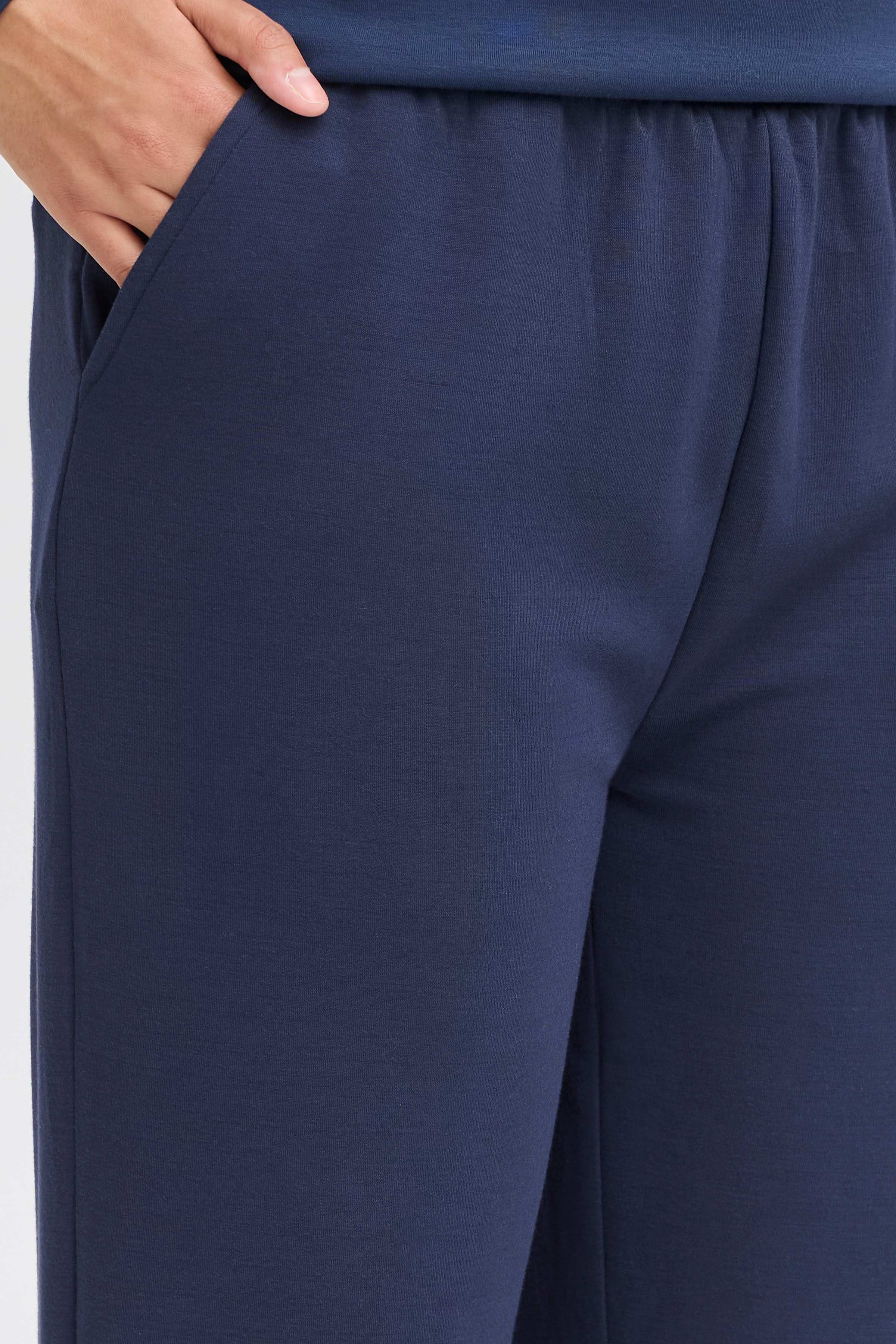 FRAURORA PA 3 Casual pants LOOKBOOK DETAIL 20615555-193923