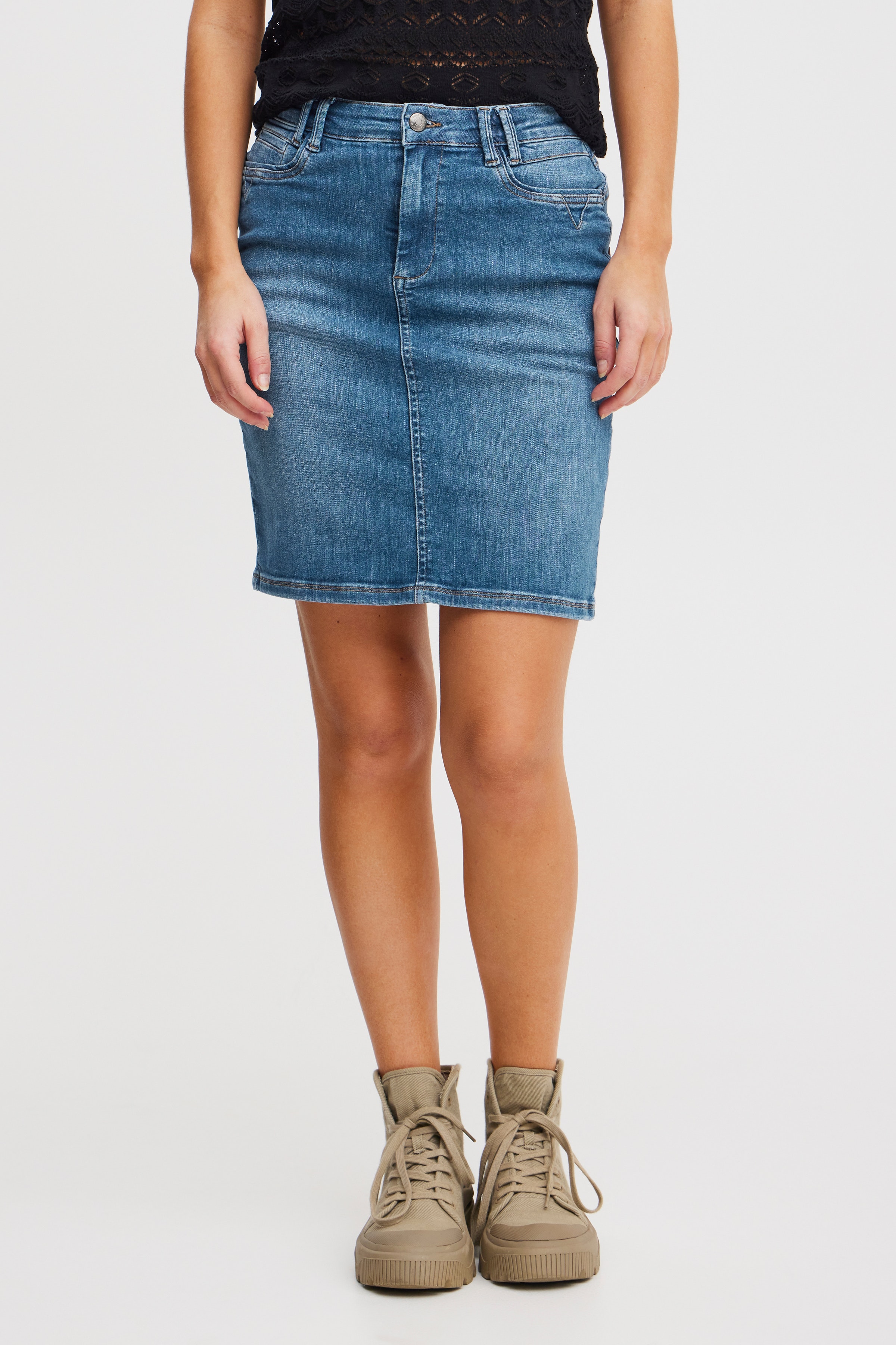 PZJULIA Skjørt LOOKBOOK FRONT 50208109-200005