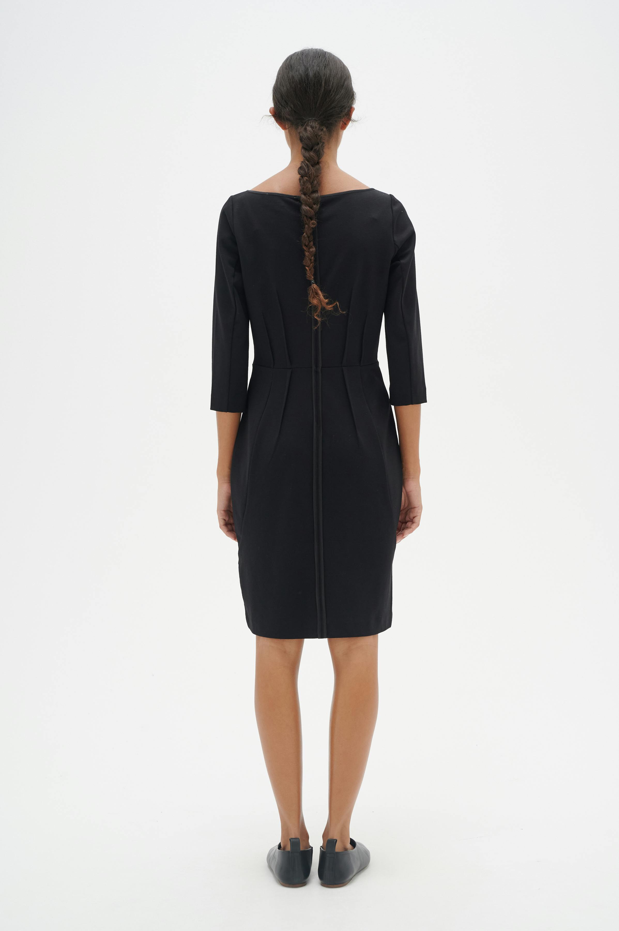 Bagulio Dress LOOKBOOK FRONT 30100285-10050