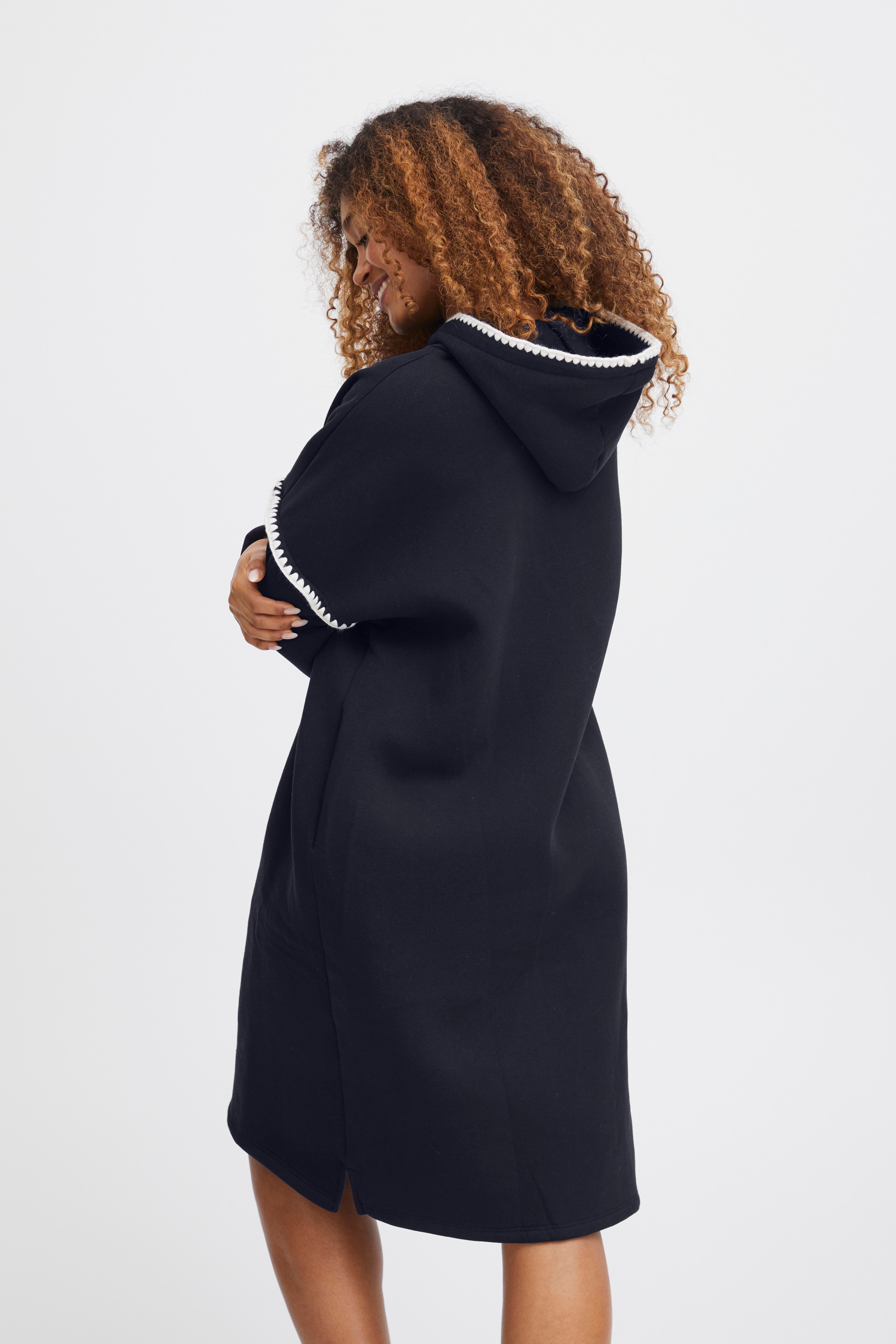 SBTONEY Kjole LOOKBOOK BACK 22100465-193923