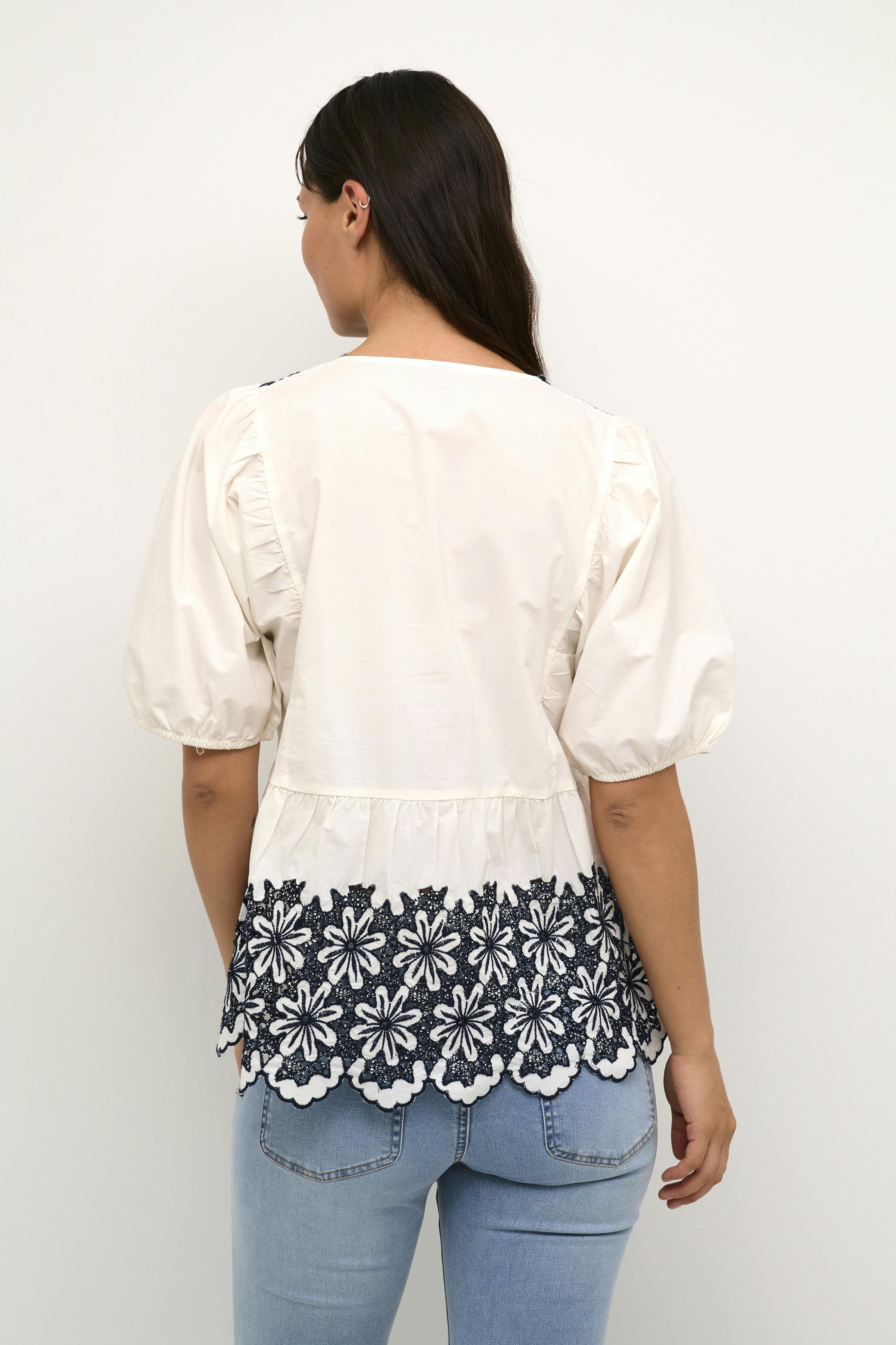 CUvalda Bluse med broderi LOOKBOOK BACK 50109592-105948