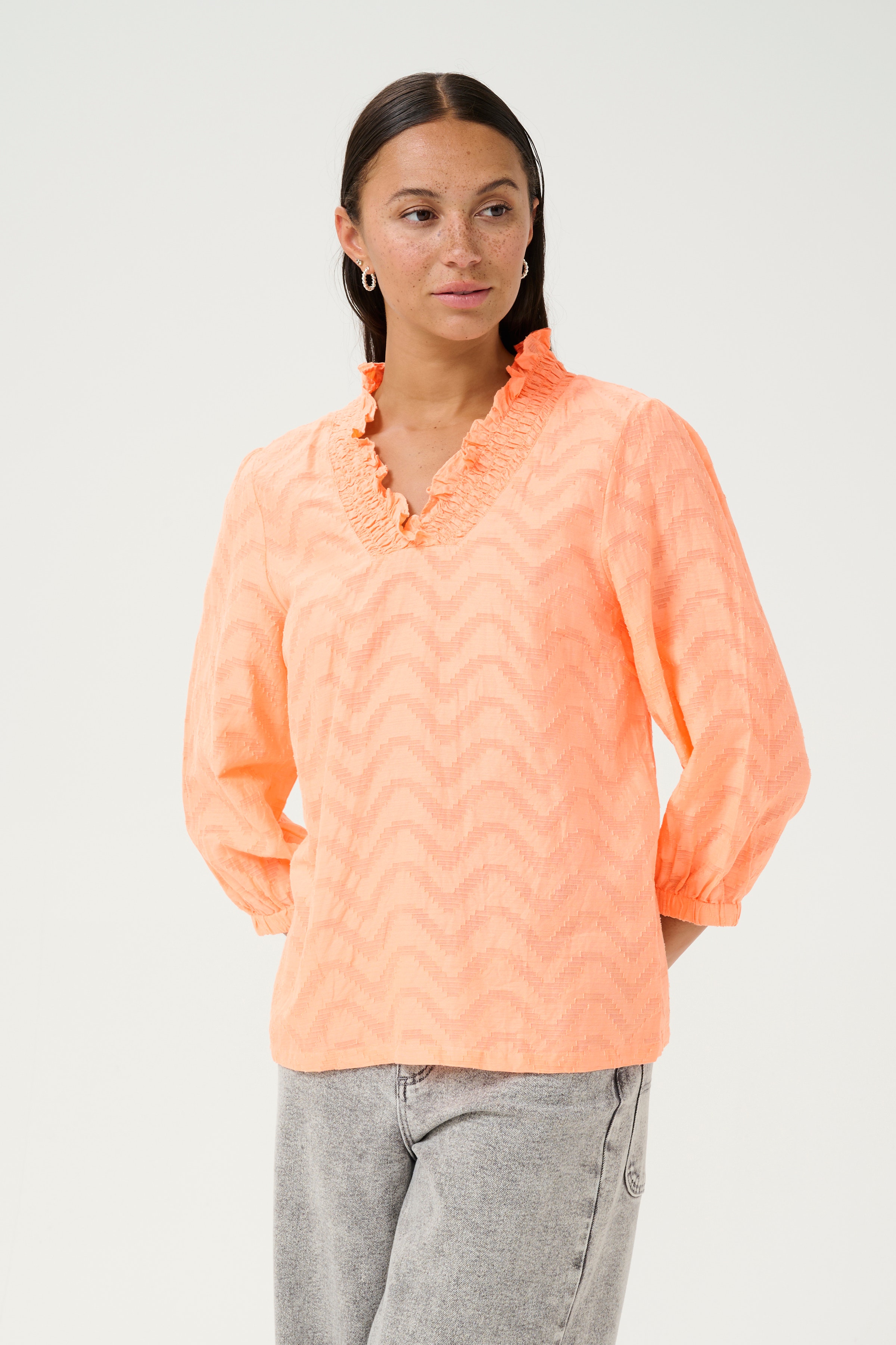 KAvictoria Bluse LOOKBOOK FRONT 10509753-141228