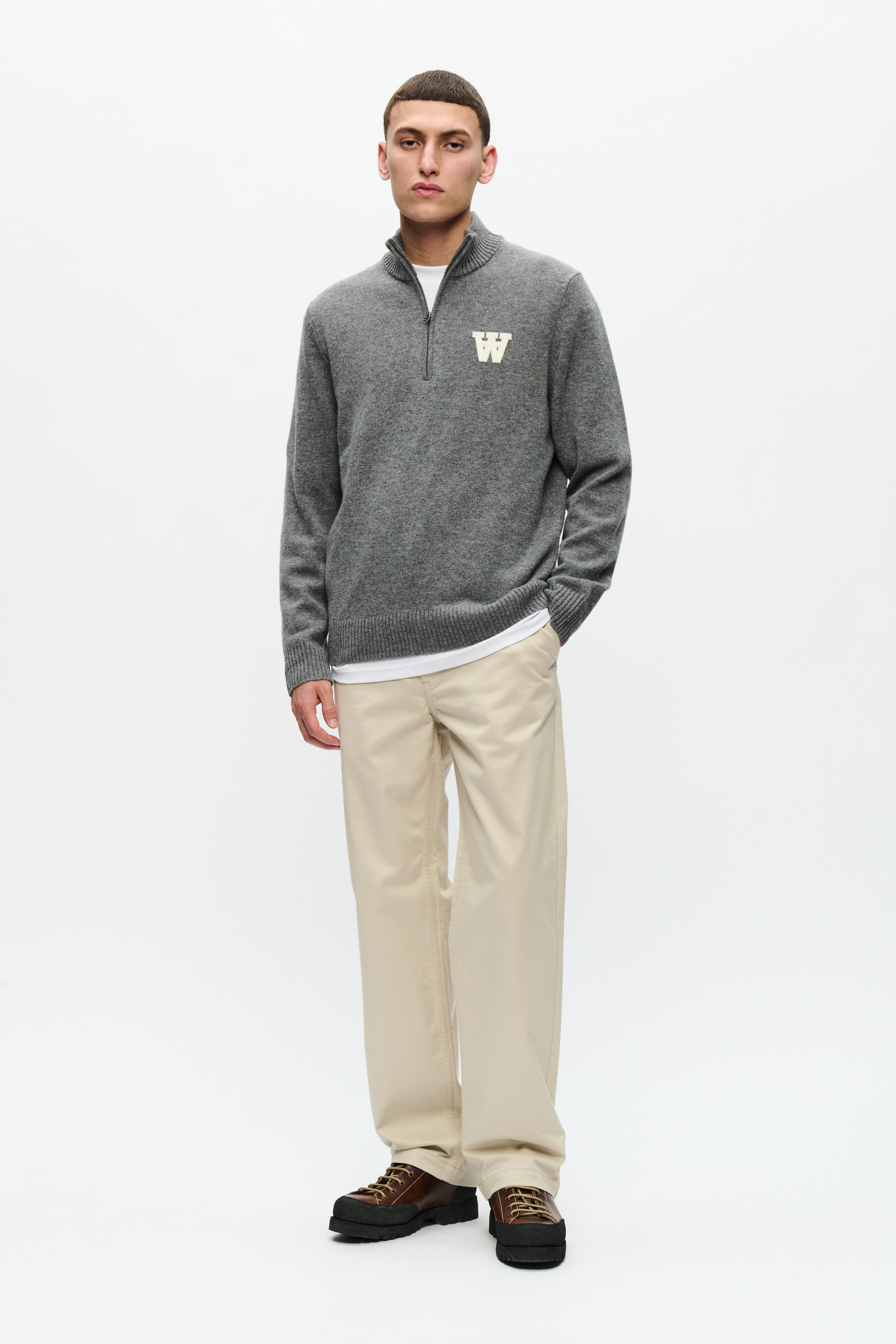 WWTay Sweatshirt LOOKBOOK FRONT 30251854-303736