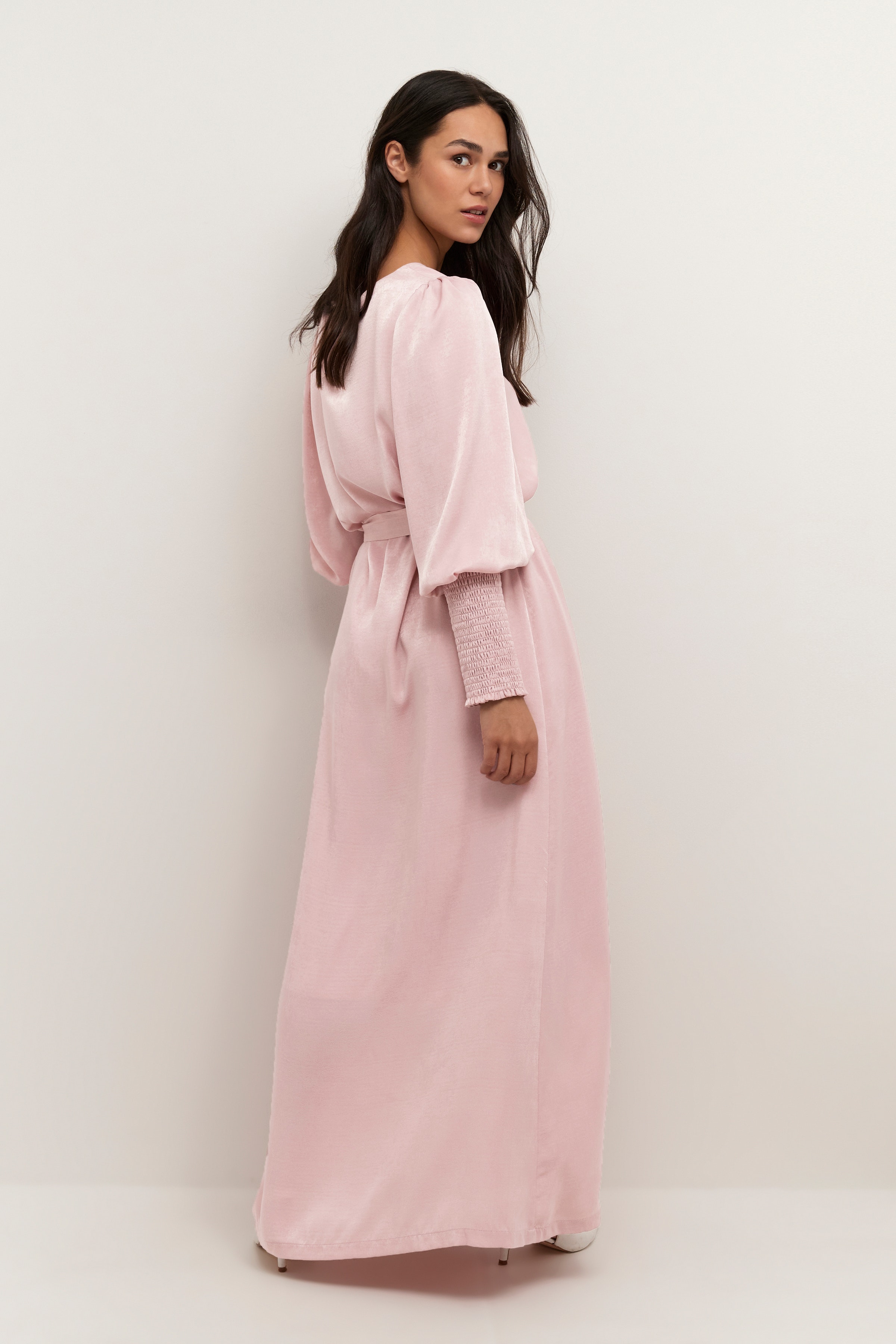 KAlouisa Kjole LOOKBOOK BACK 10507415-151512