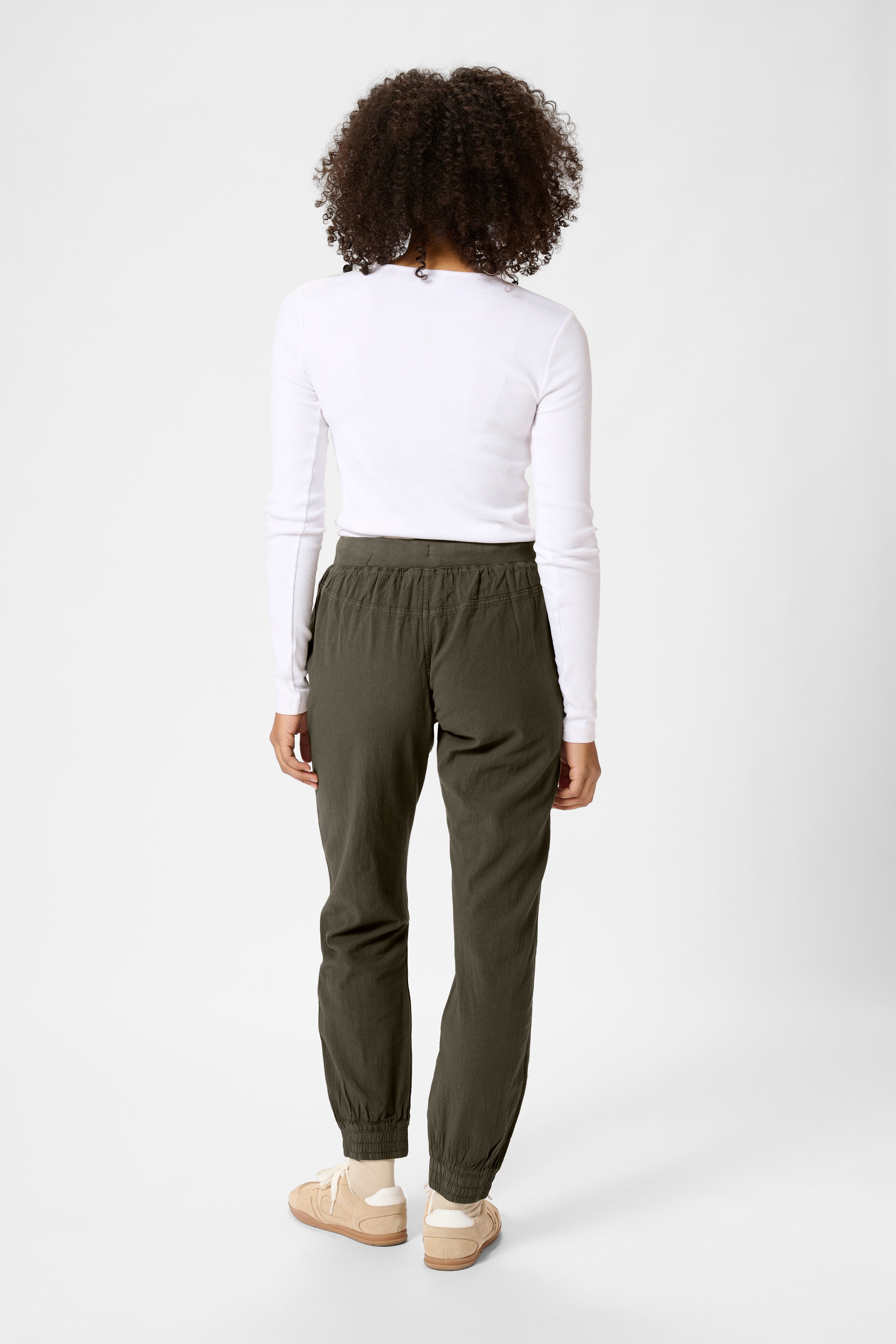 KAnaya Bukser LOOKBOOK BACK 10505397-190511