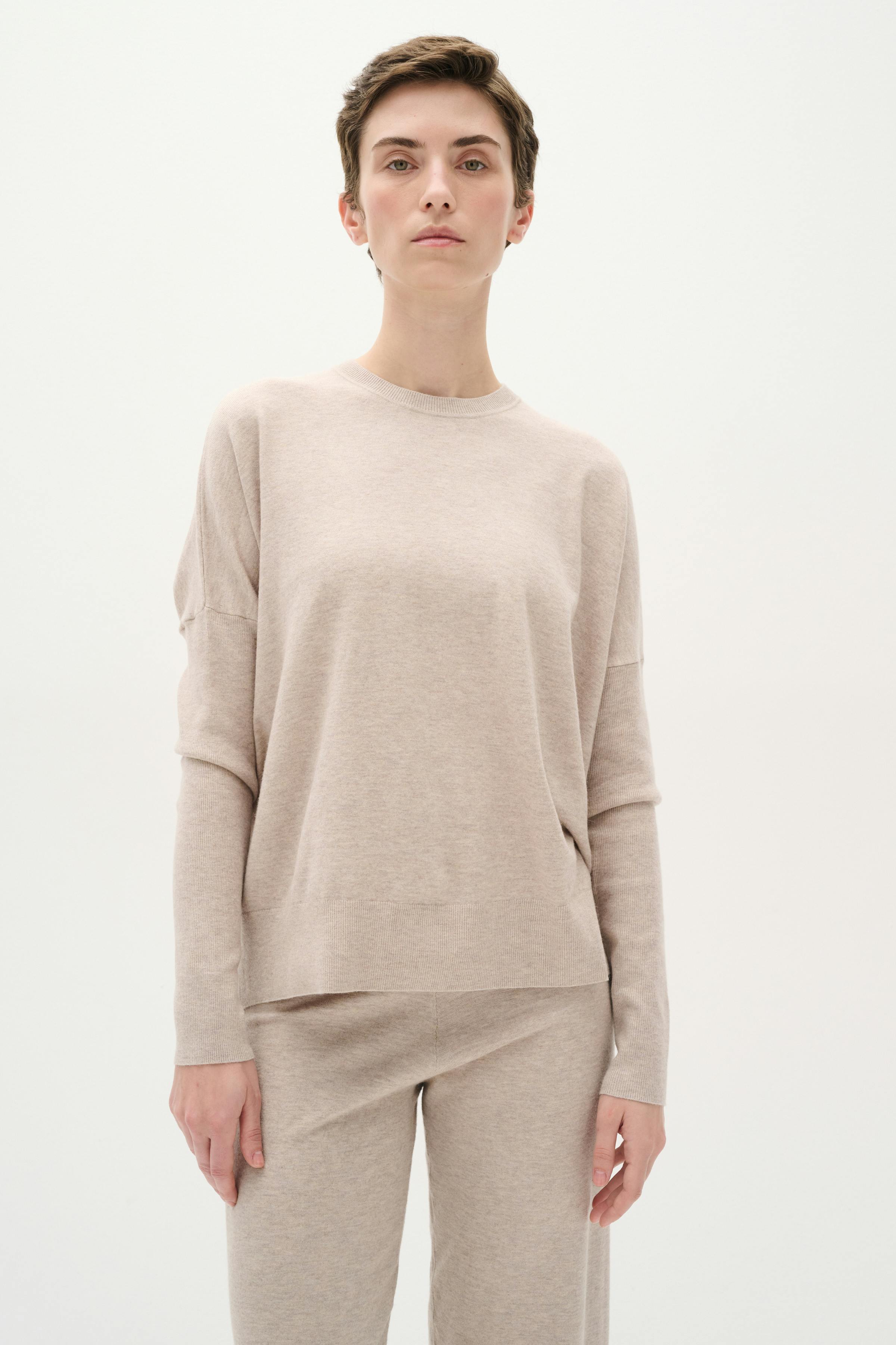 UdeliaIW Pullover LOOKBOOK FRONT 30110132-1304031