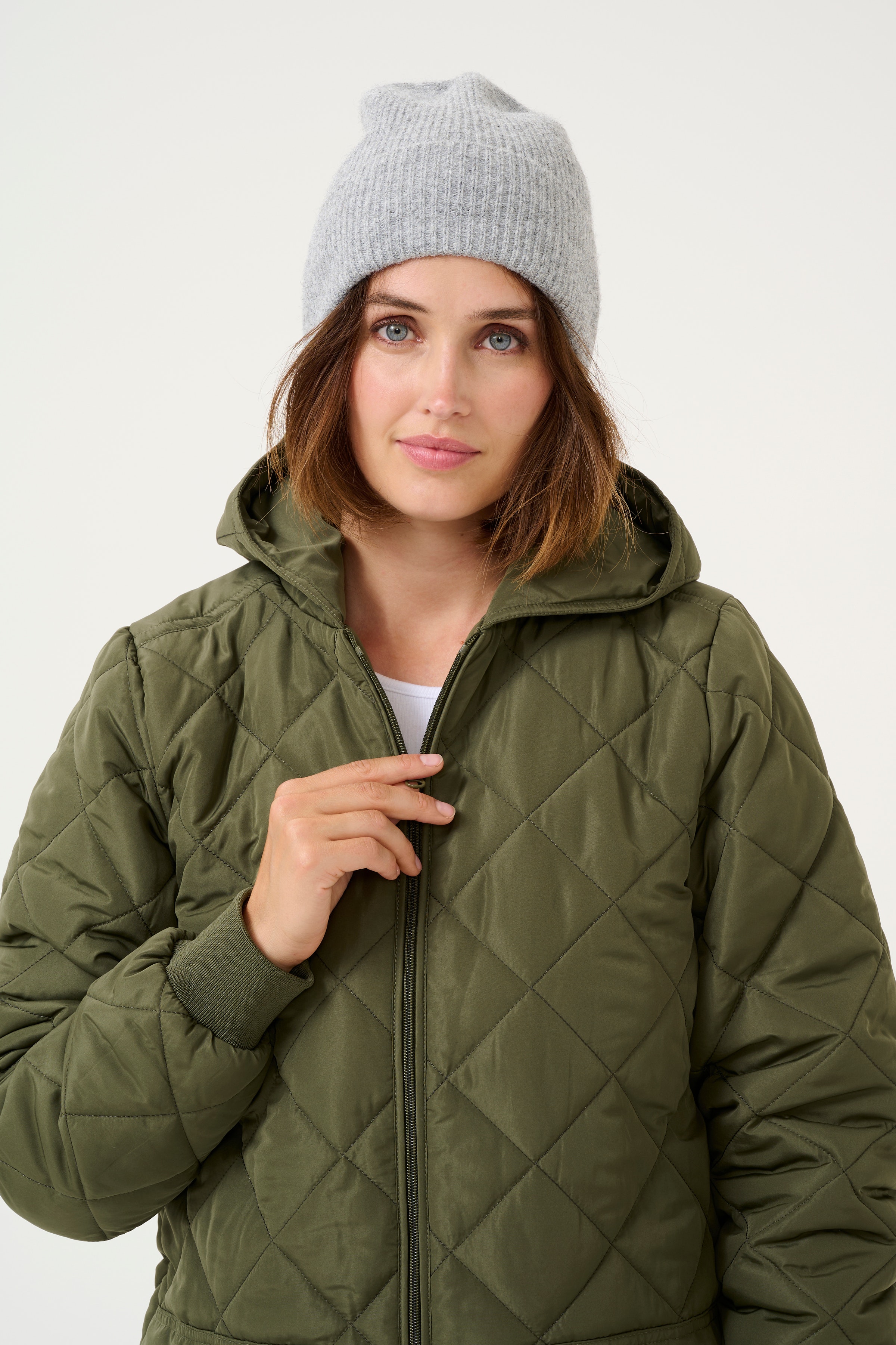KAmille Hatt LOOKBOOK FRONT 10509859-100123