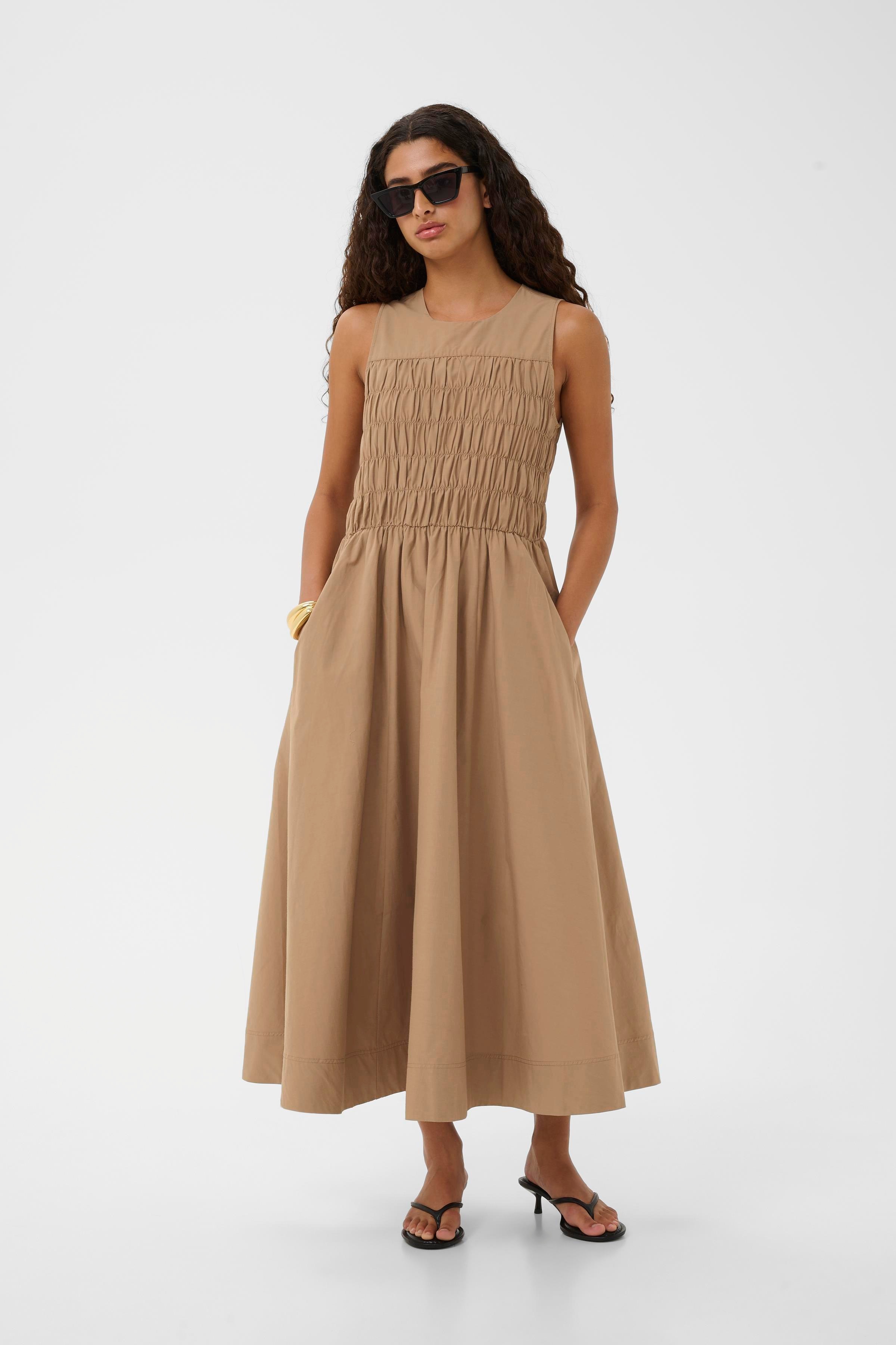 YachiIW Kleid LOOKBOOK FRONT 30106430-171319