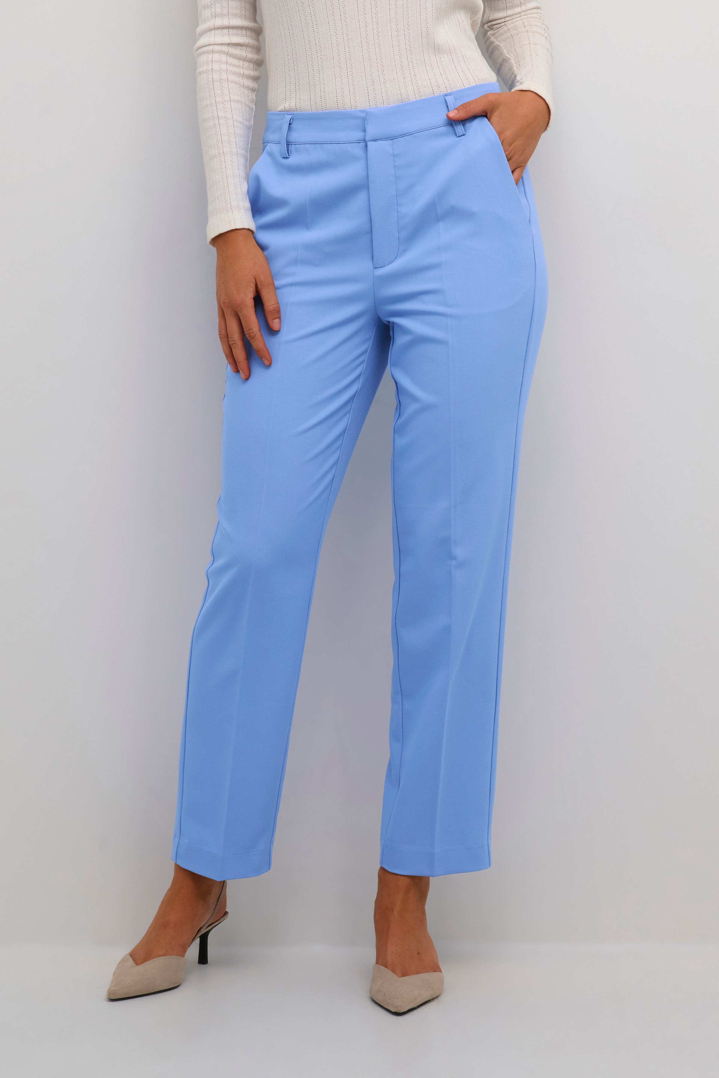 KAsakura Trousers LOOKBOOK FRONT 10507770-174037