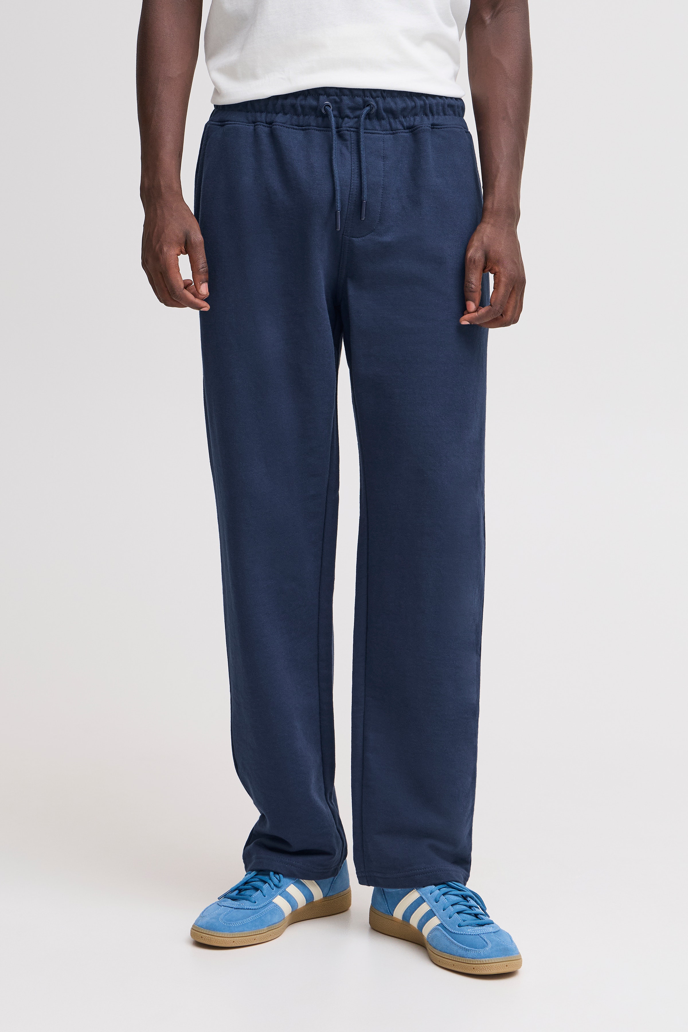 Casual pants LOOKBOOK FRONT 20718009-194024
