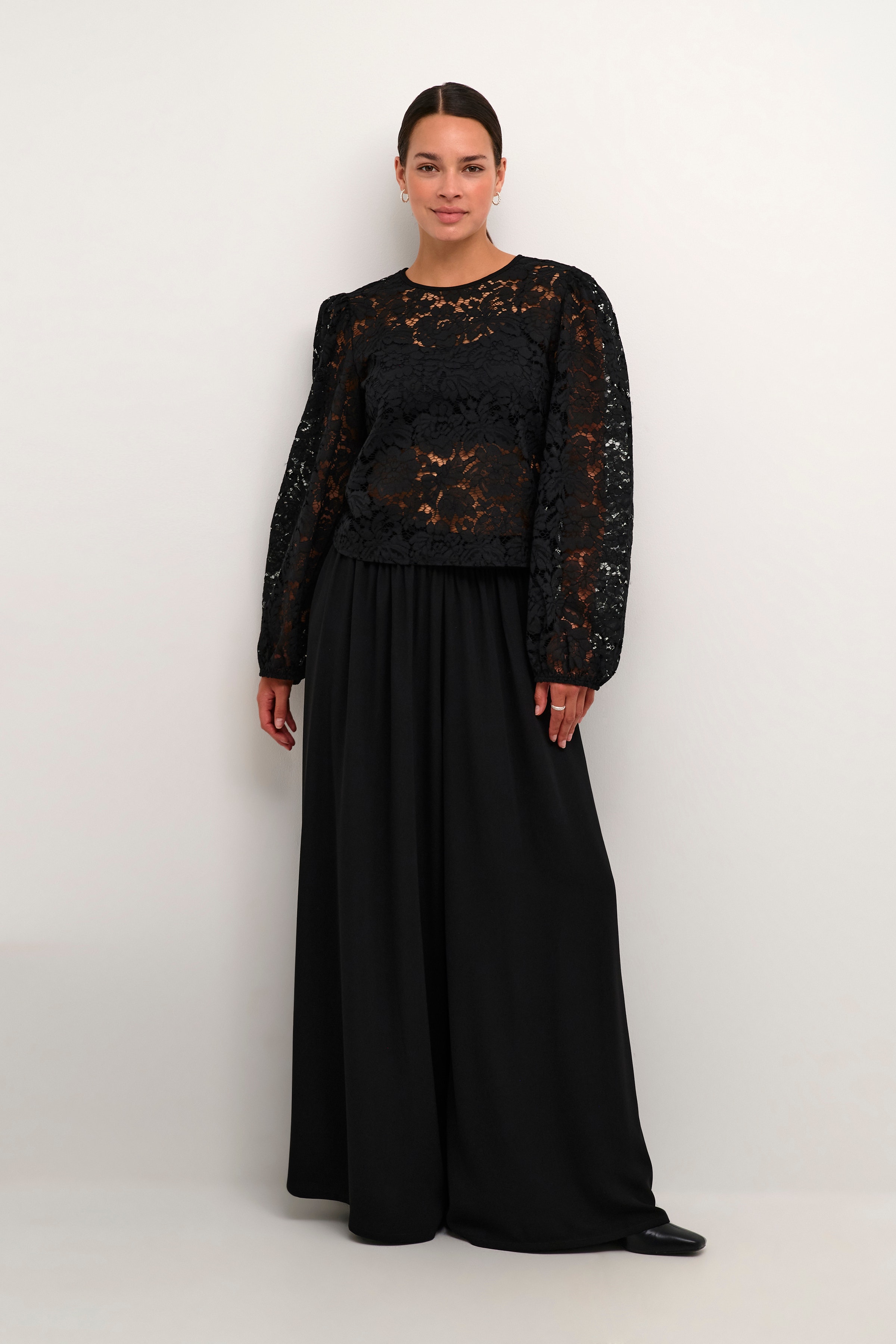 KAnomi Blondebluse LOOKBOOK FRONT 10509158-100121
