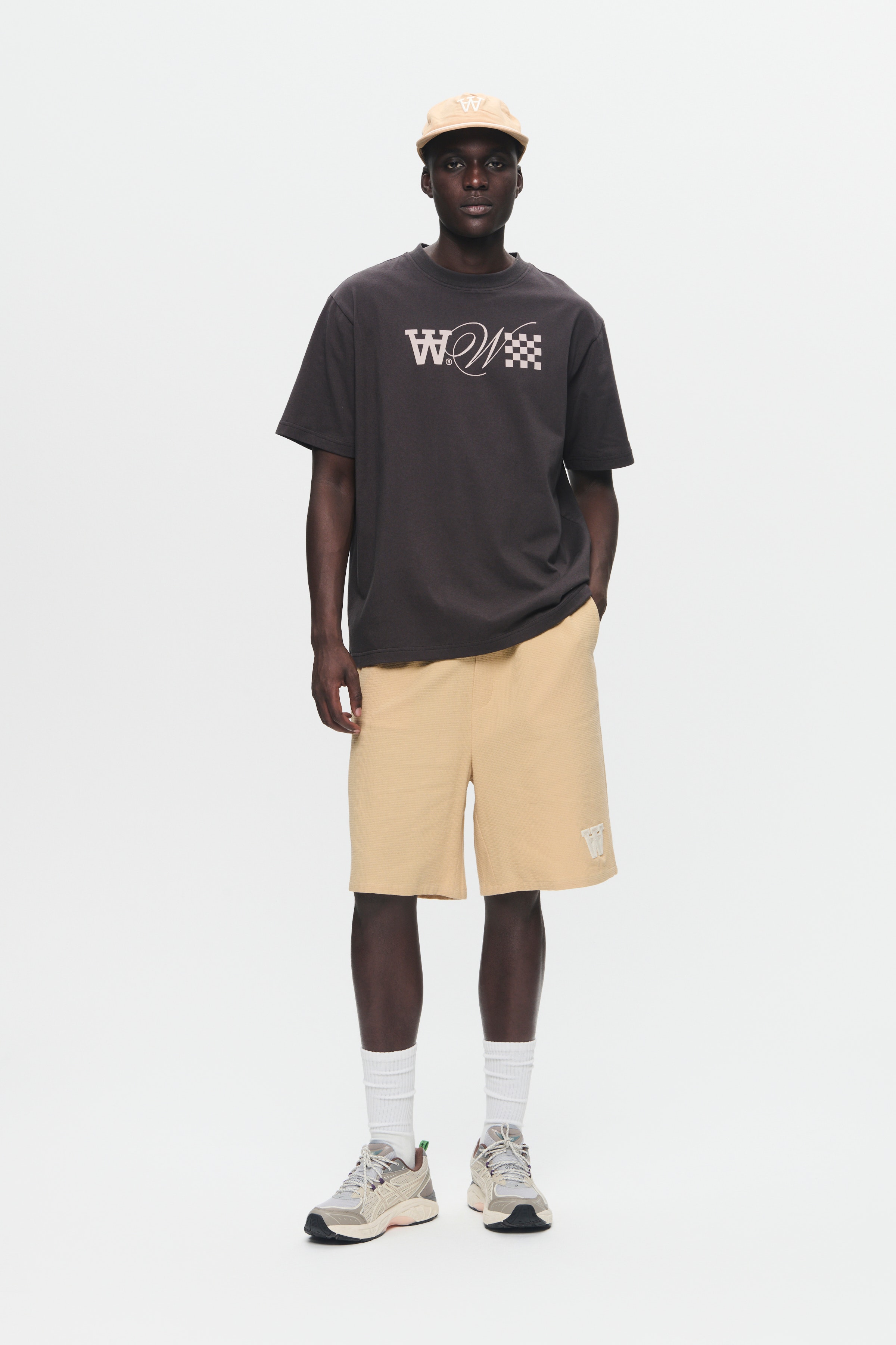 WWAce Signature T-shirt LOOKBOOK FRONT 30250070-191102