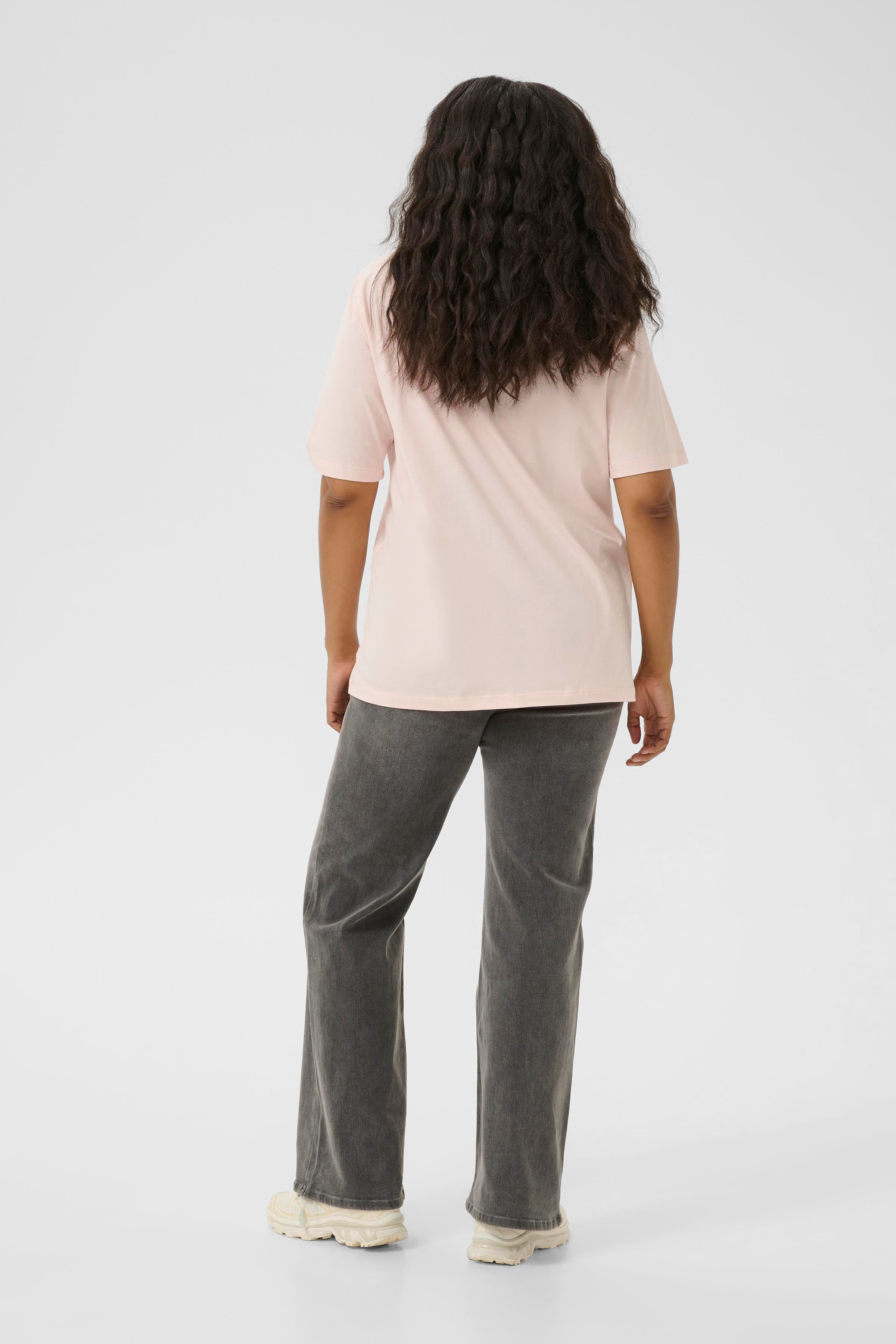 KCtasha T-shirt LOOKBOOK BACK 10583389-141905