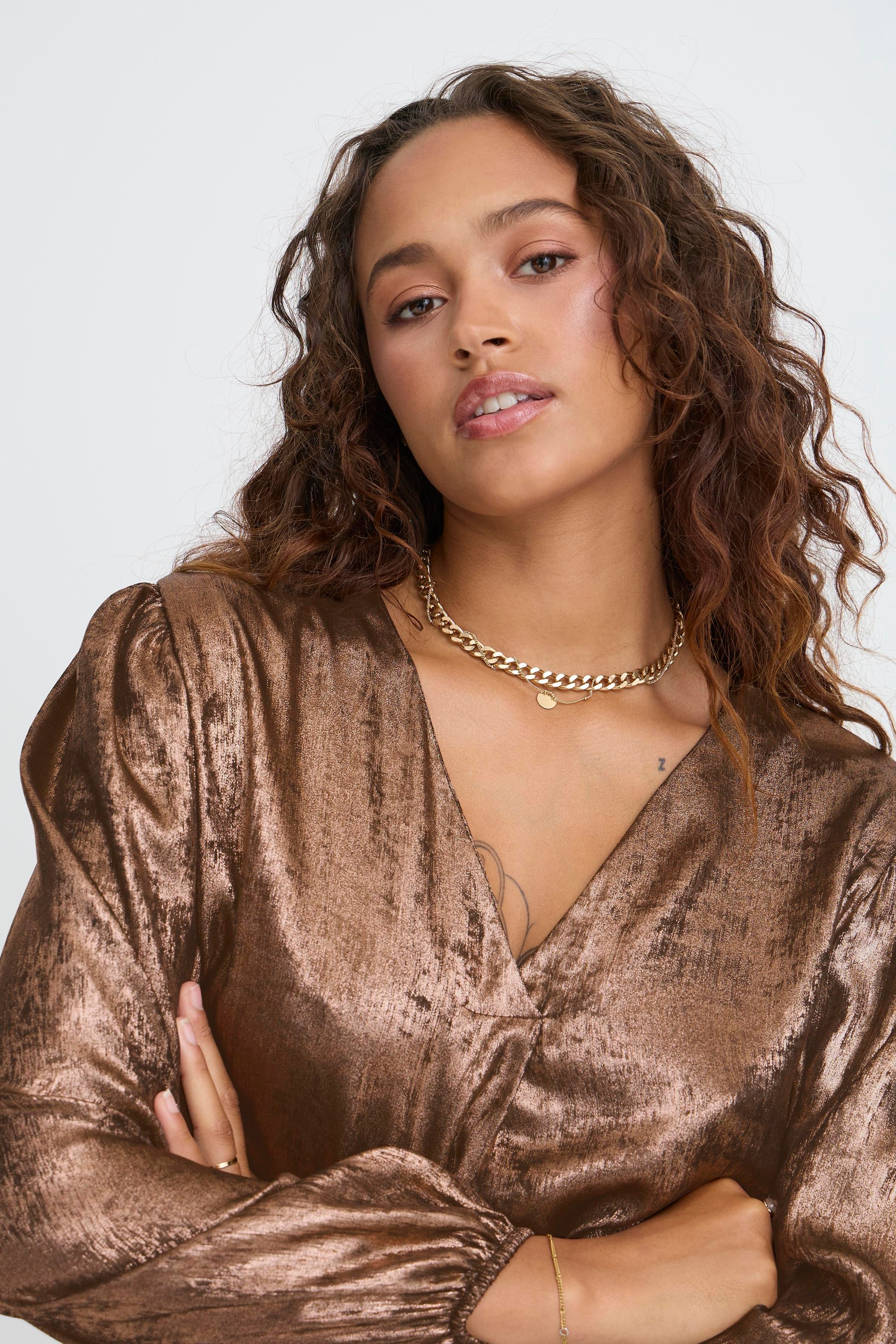 SBELSIE Bluse LOOKBOOK DETAIL 22101118-161325