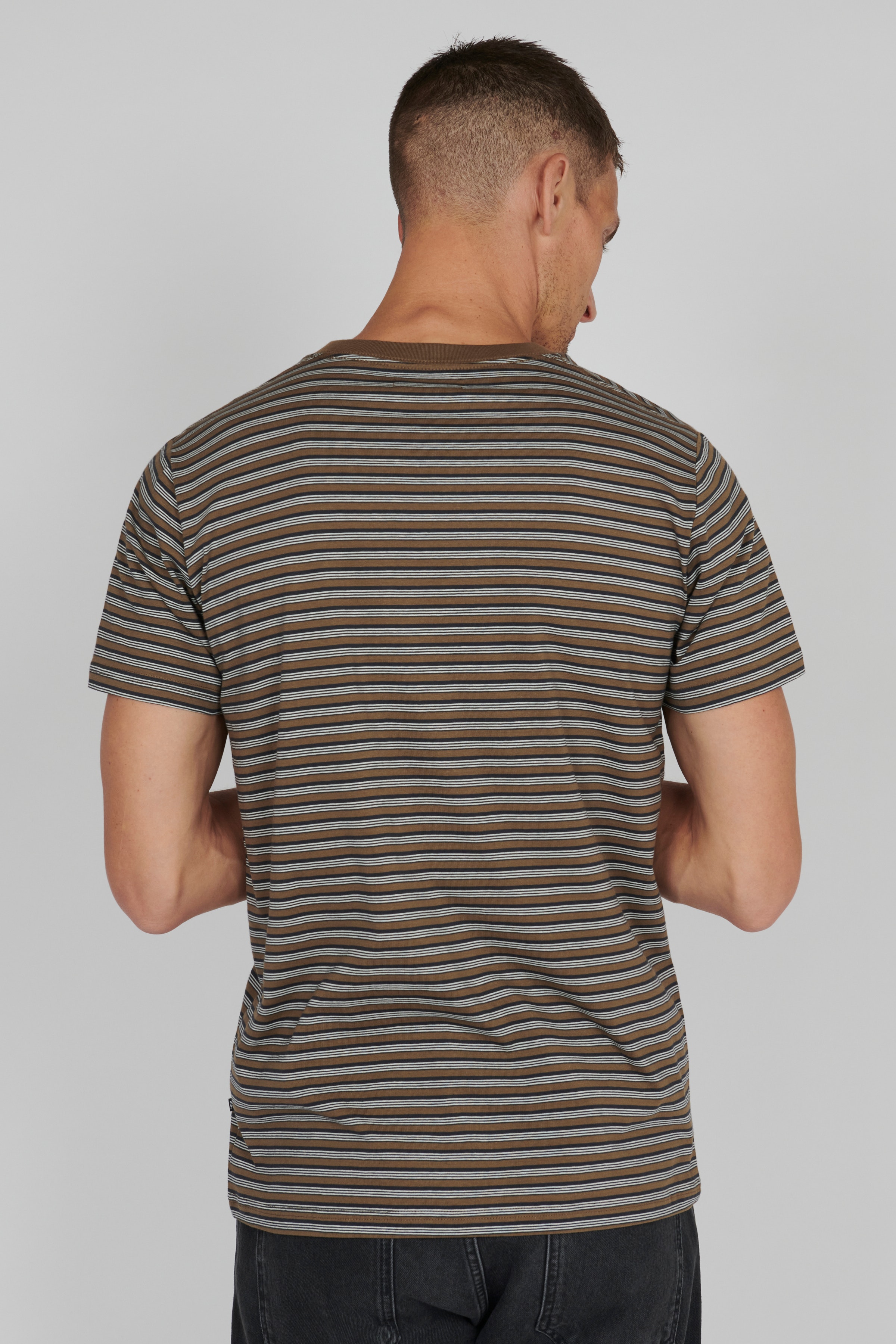 MAjeramy T-shirt LOOKBOOK BACK 30207028-190617