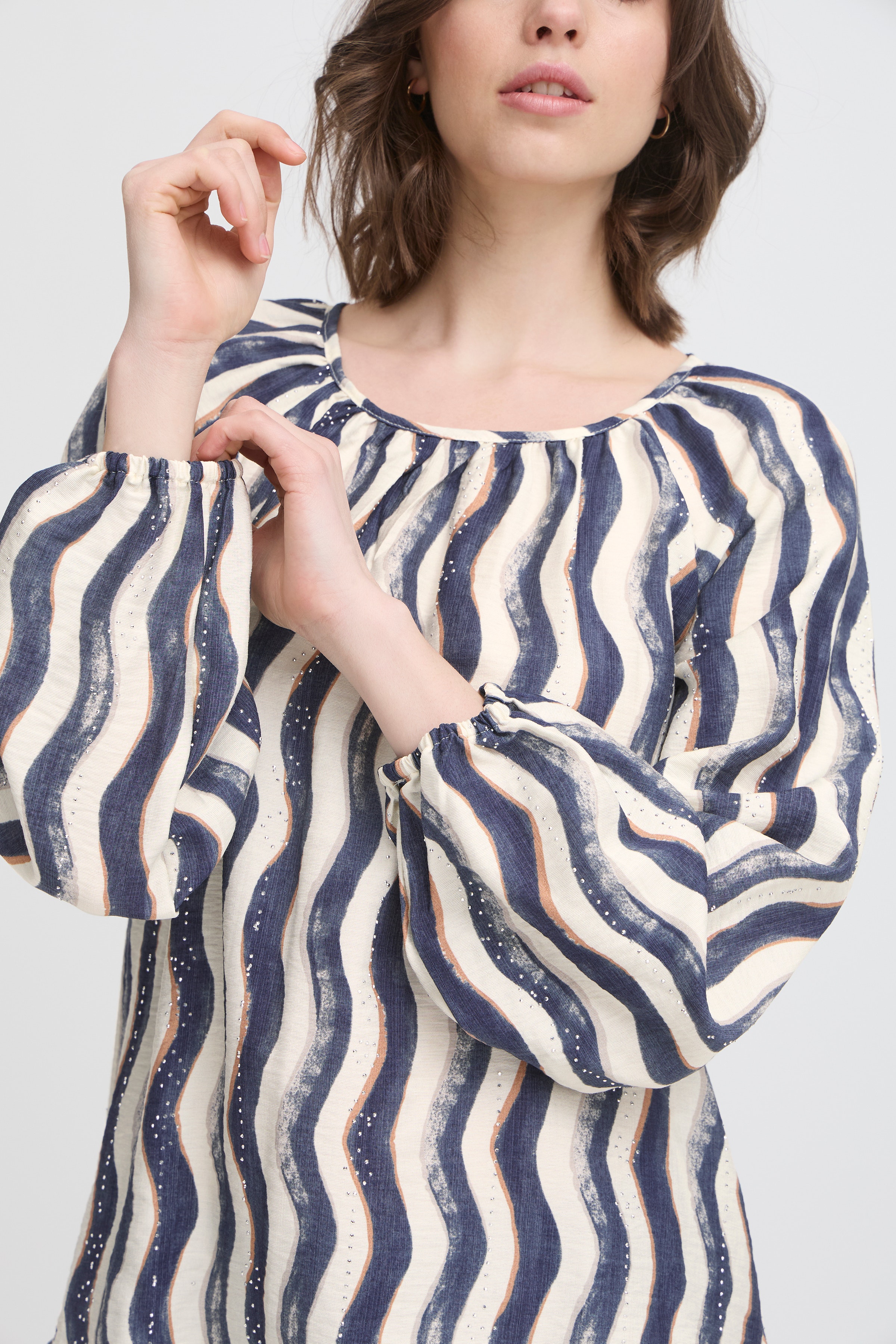 FRDIANE Blouse LOOKBOOK DETAIL 20616229-205428