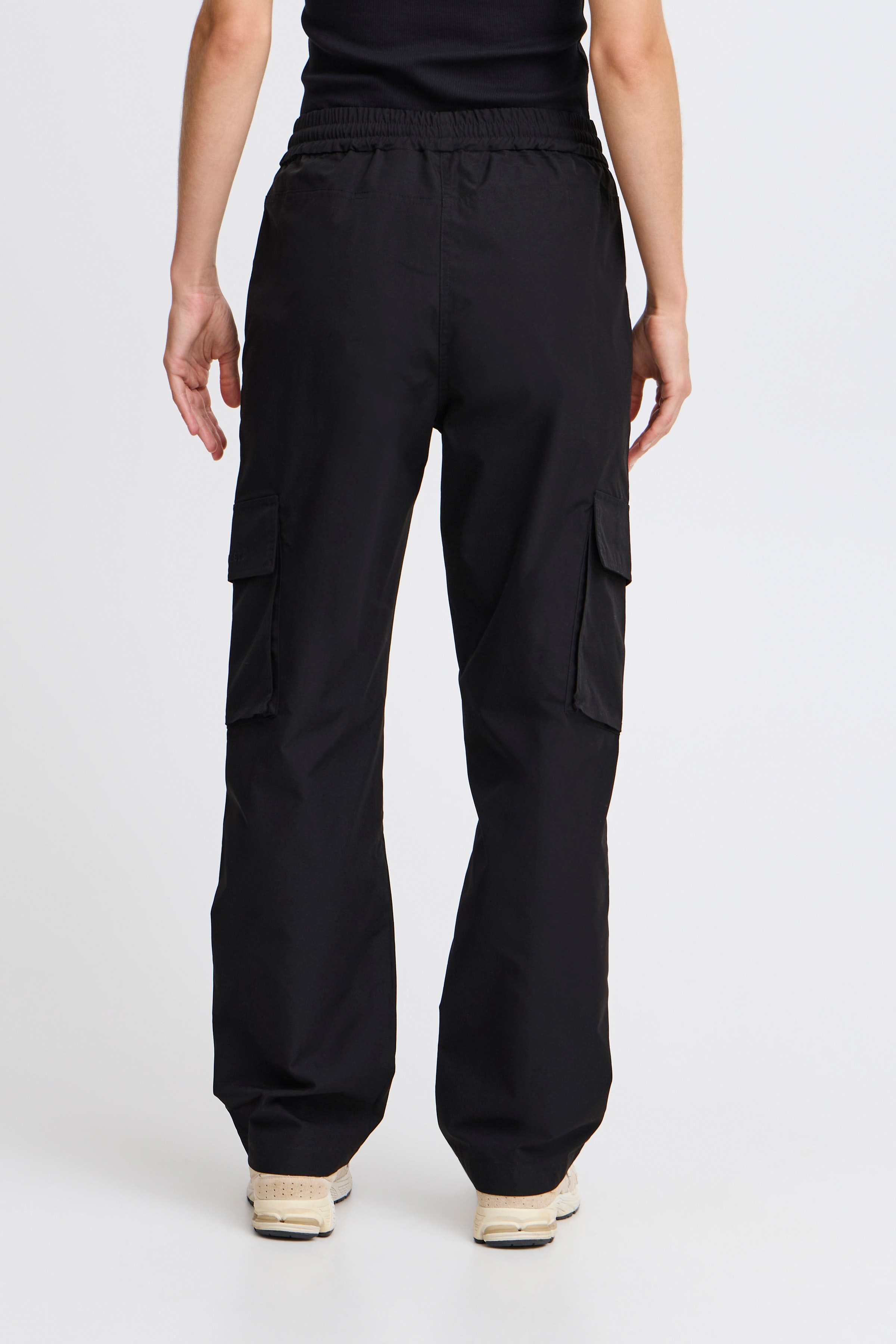 JCFIA Hose LOOKBOOK BACK 22800839-203650