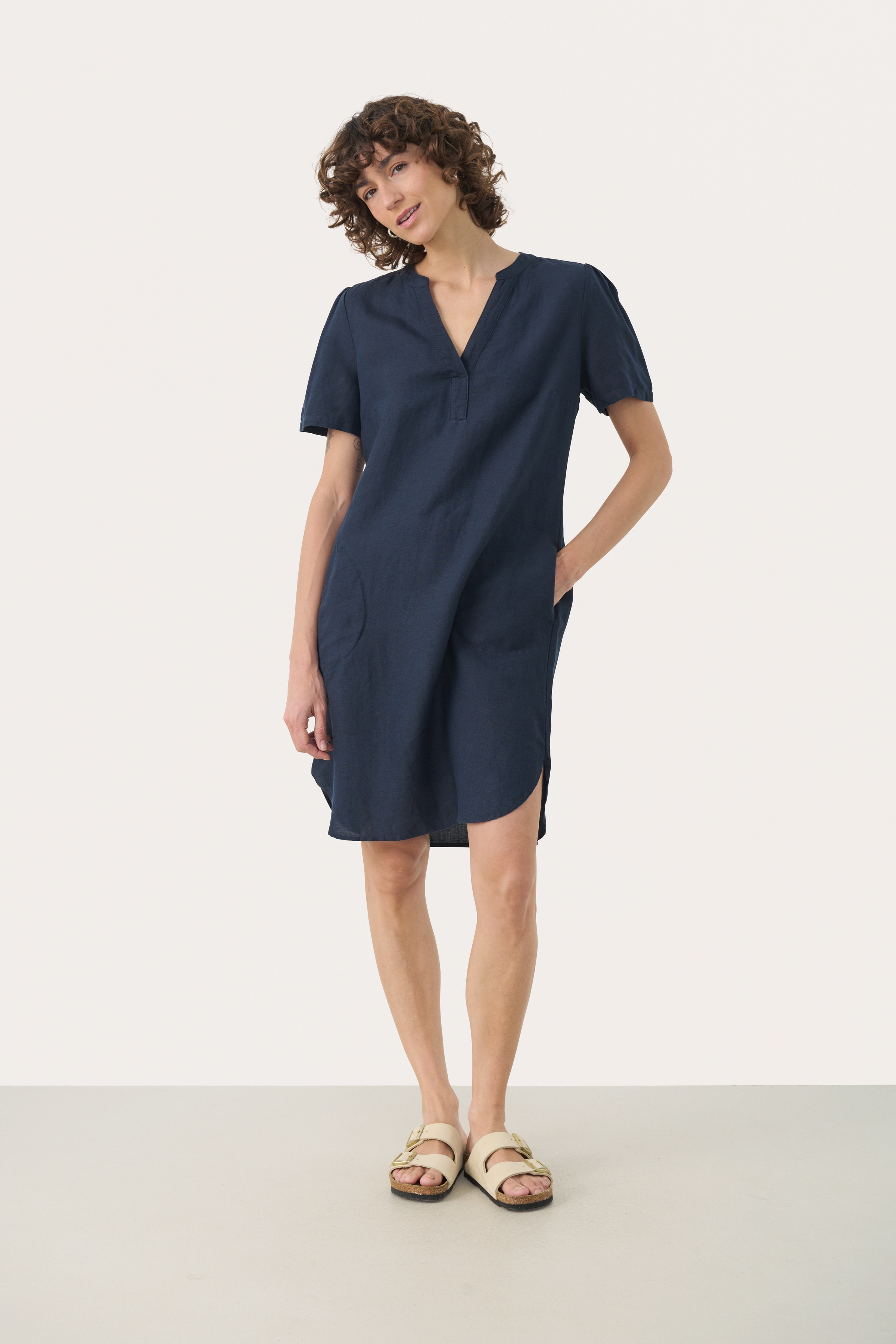 AminasePW Kjole LOOKBOOK FRONT 30309571-194109