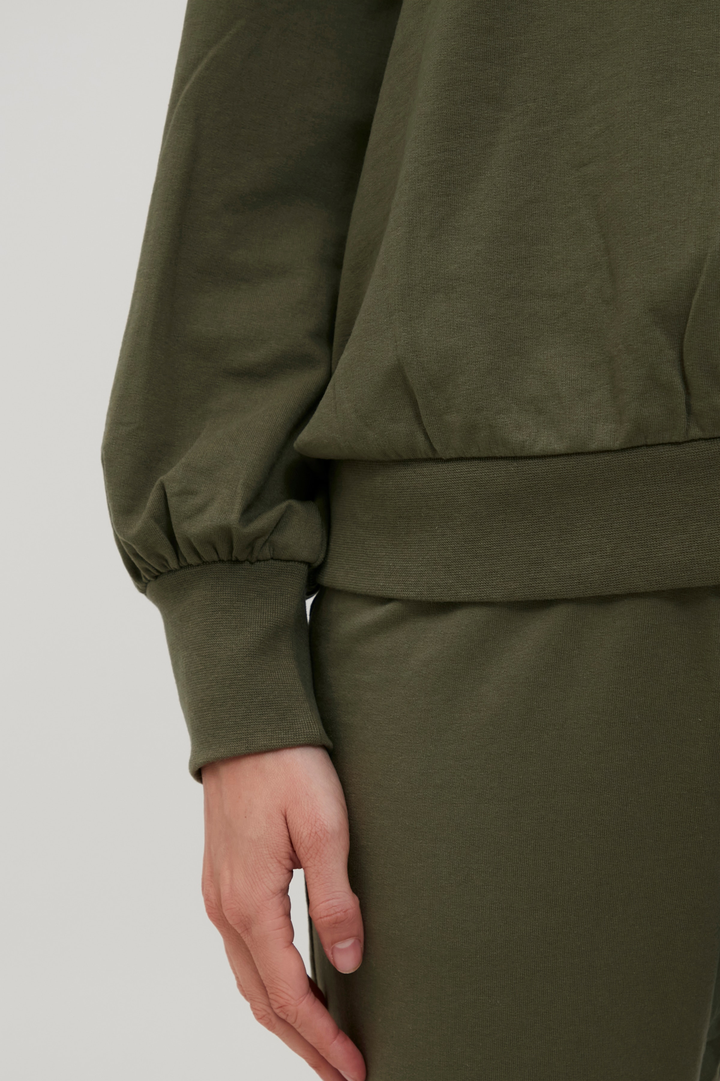 FRBESWEAT Sweatshirt LOOKBOOK DETAIL 20609435-180515
