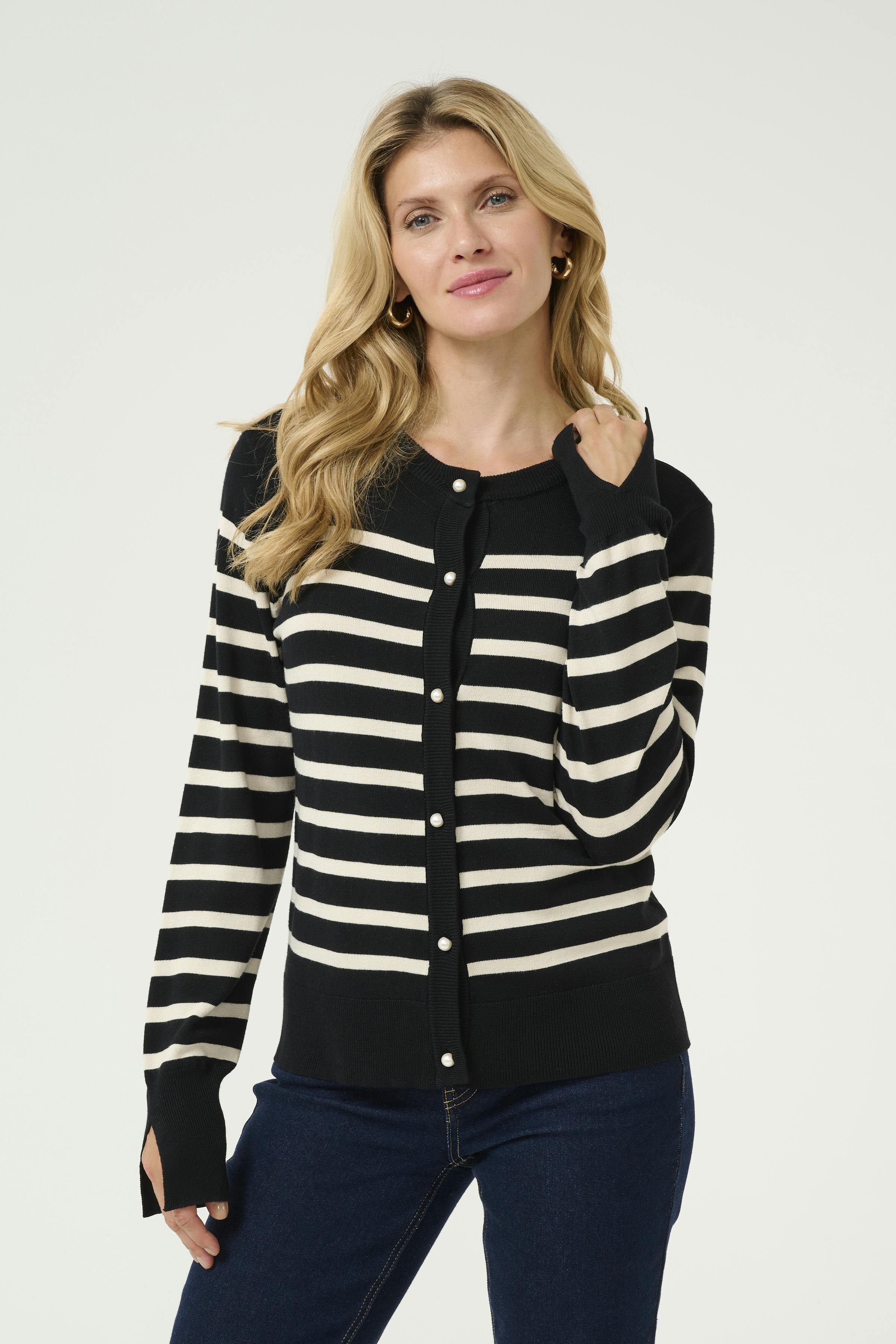 CUsalto Cardigan LOOKBOOK FRONT 50111273-106714