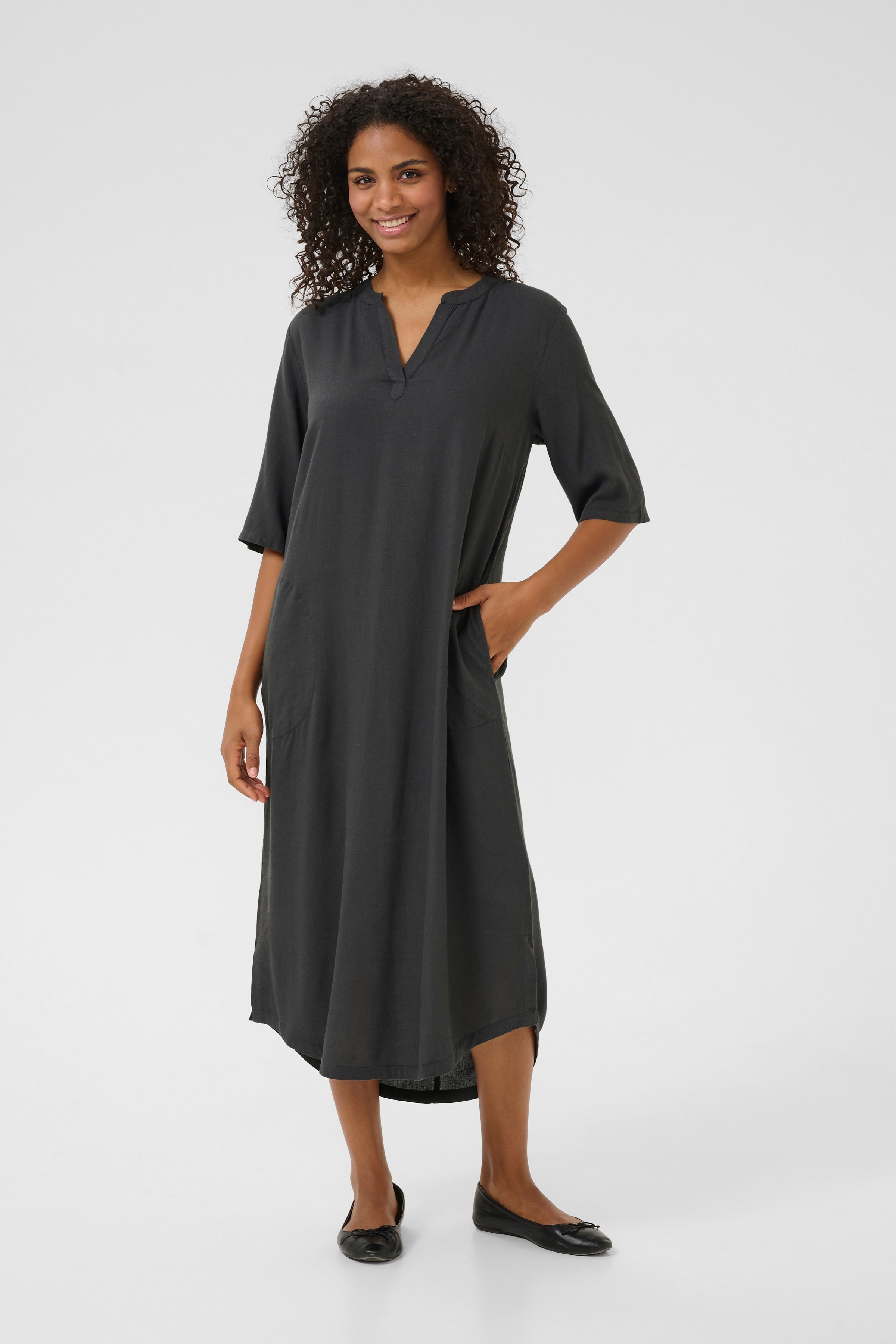 KAmilia Lin kjole LOOKBOOK FRONT 10508312-190205