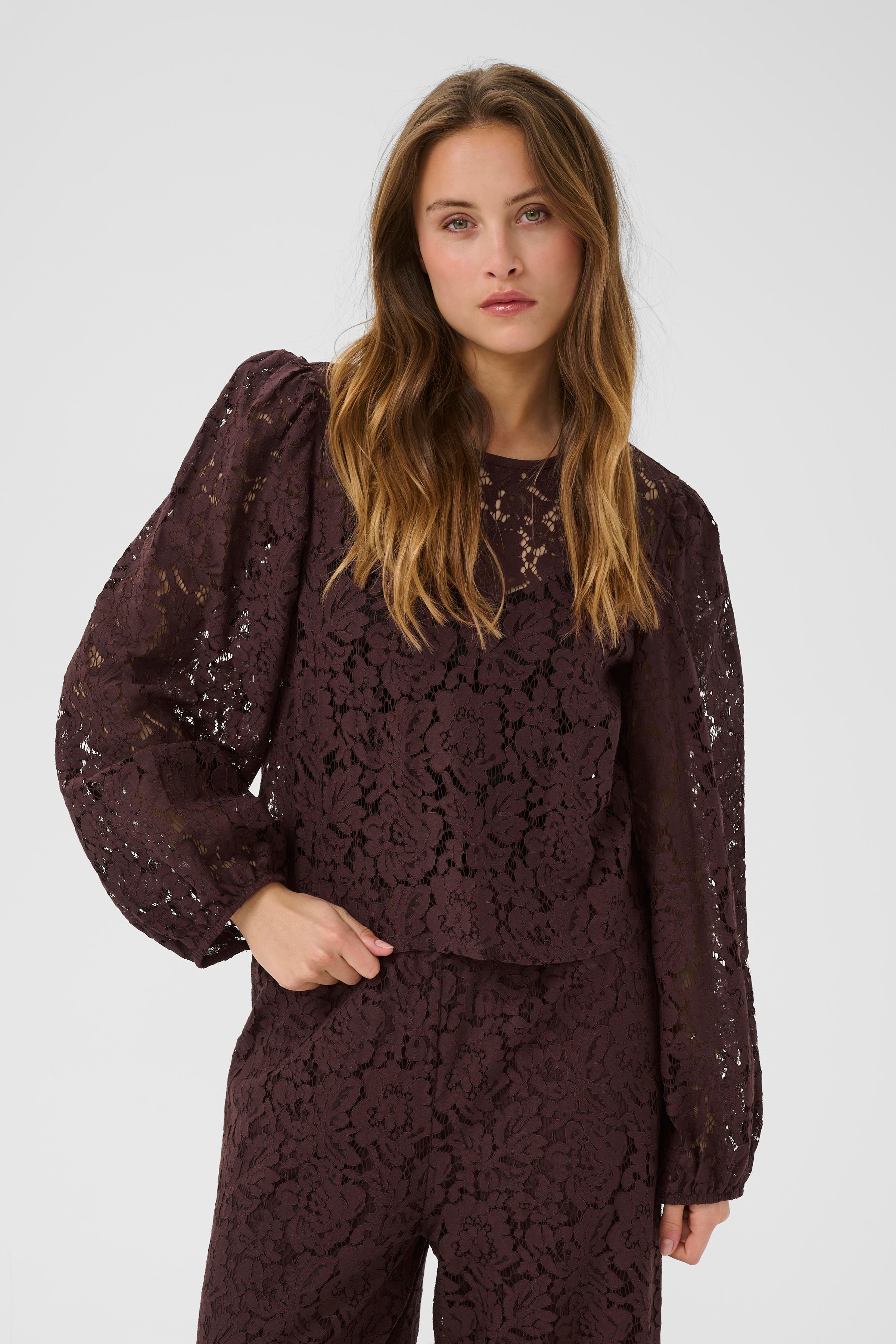 KAnomi Blondebluse LOOKBOOK FRONT 10509158-191619