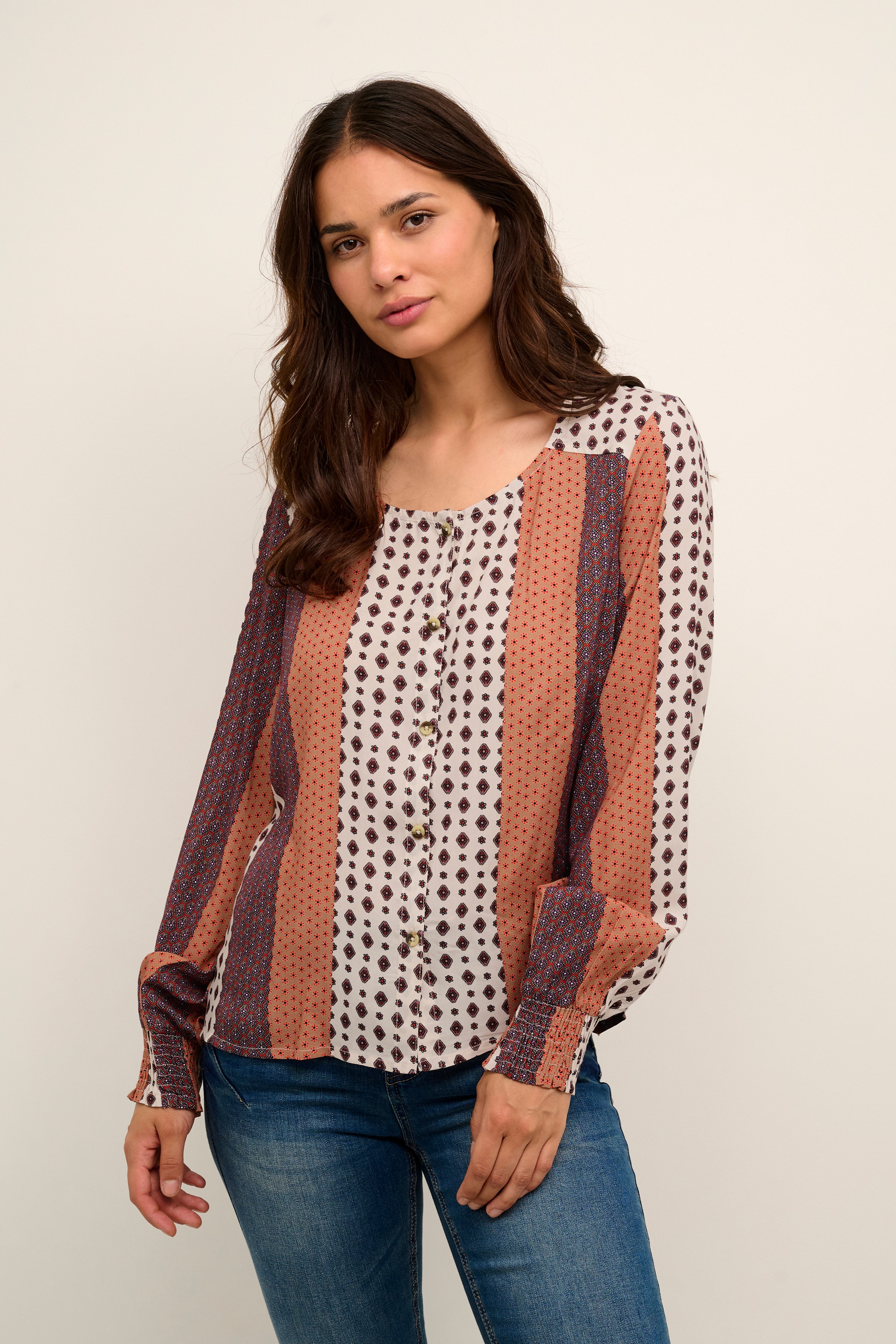 CRMagda Blus LOOKBOOK FRONT 10610269-103965