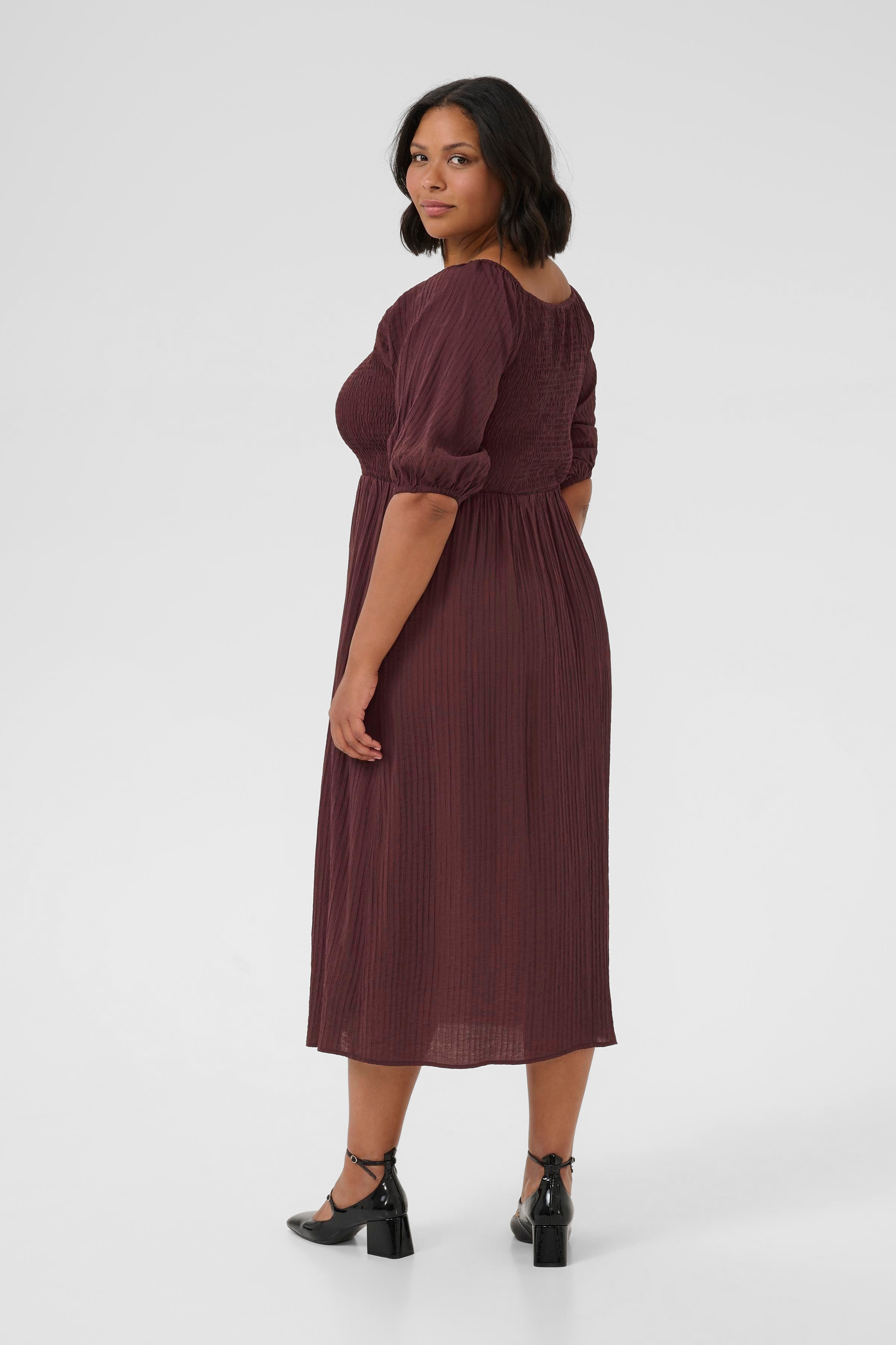 KClisana Klänning LOOKBOOK BACK 10583575-191619