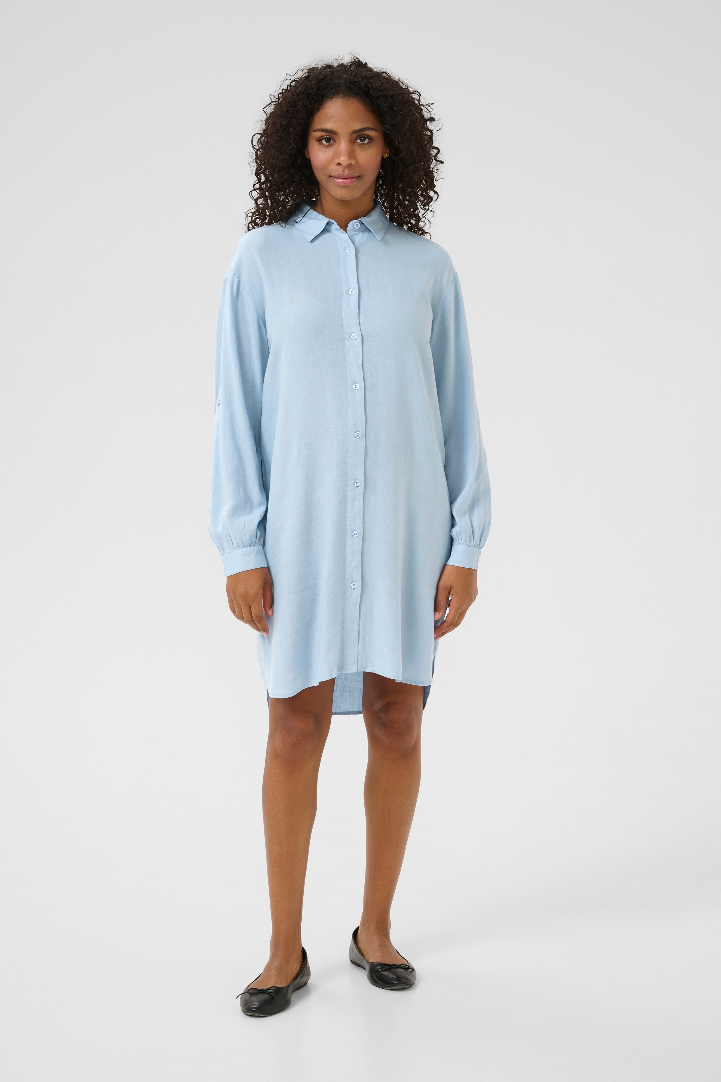 KAmilia Lin skjorte LOOKBOOK FRONT 10508311-164016