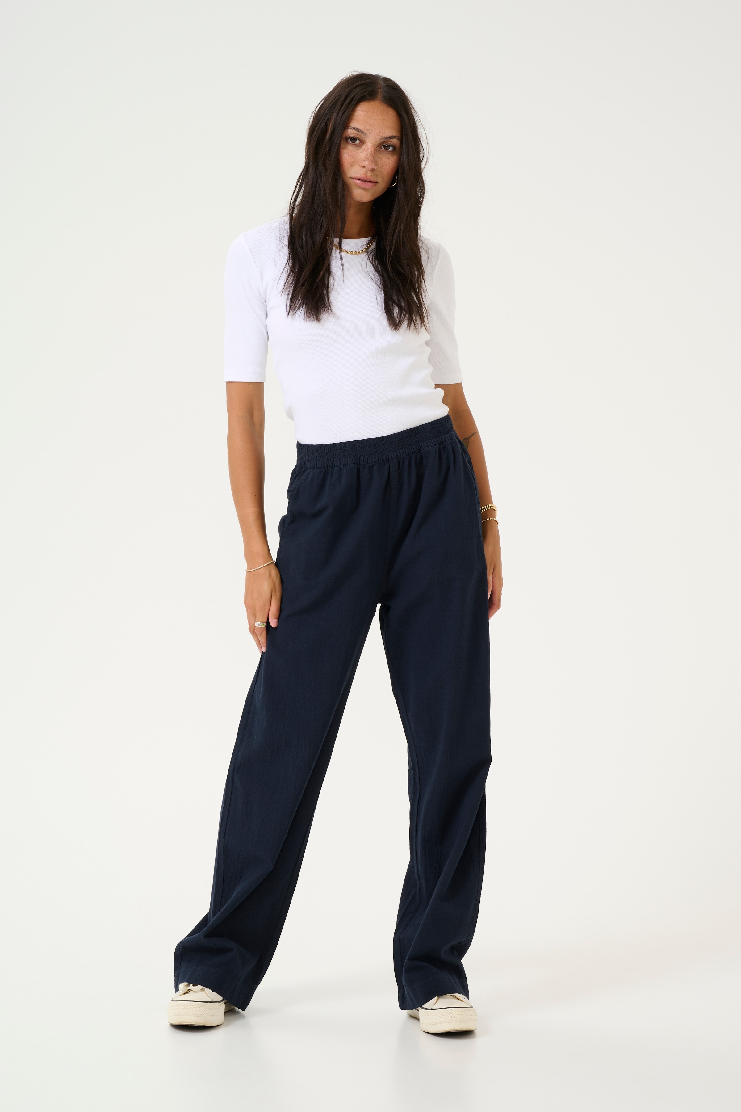 KAnaya Bukser LOOKBOOK FRONT 10507661-52737