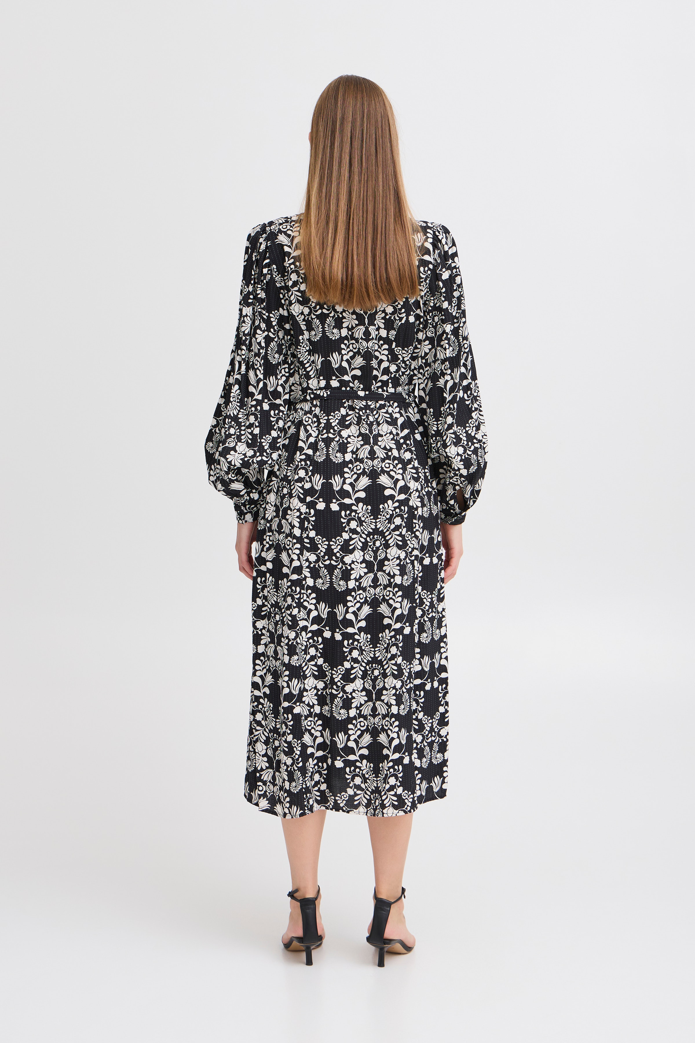 IHGOCINA Kjole LOOKBOOK BACK 20122372-203978