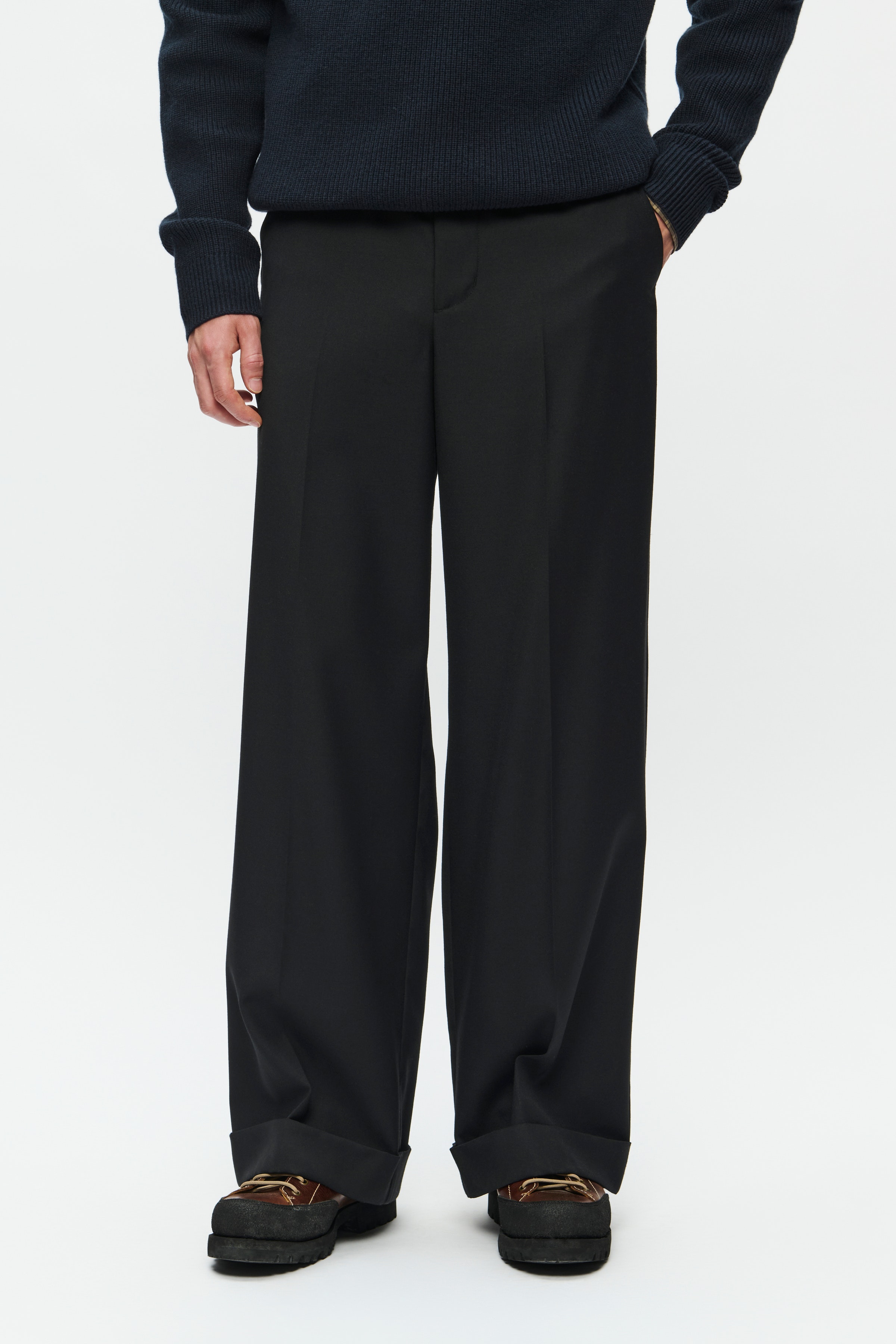 WWLuca Bukser LOOKBOOK FRONT 30251480-303700