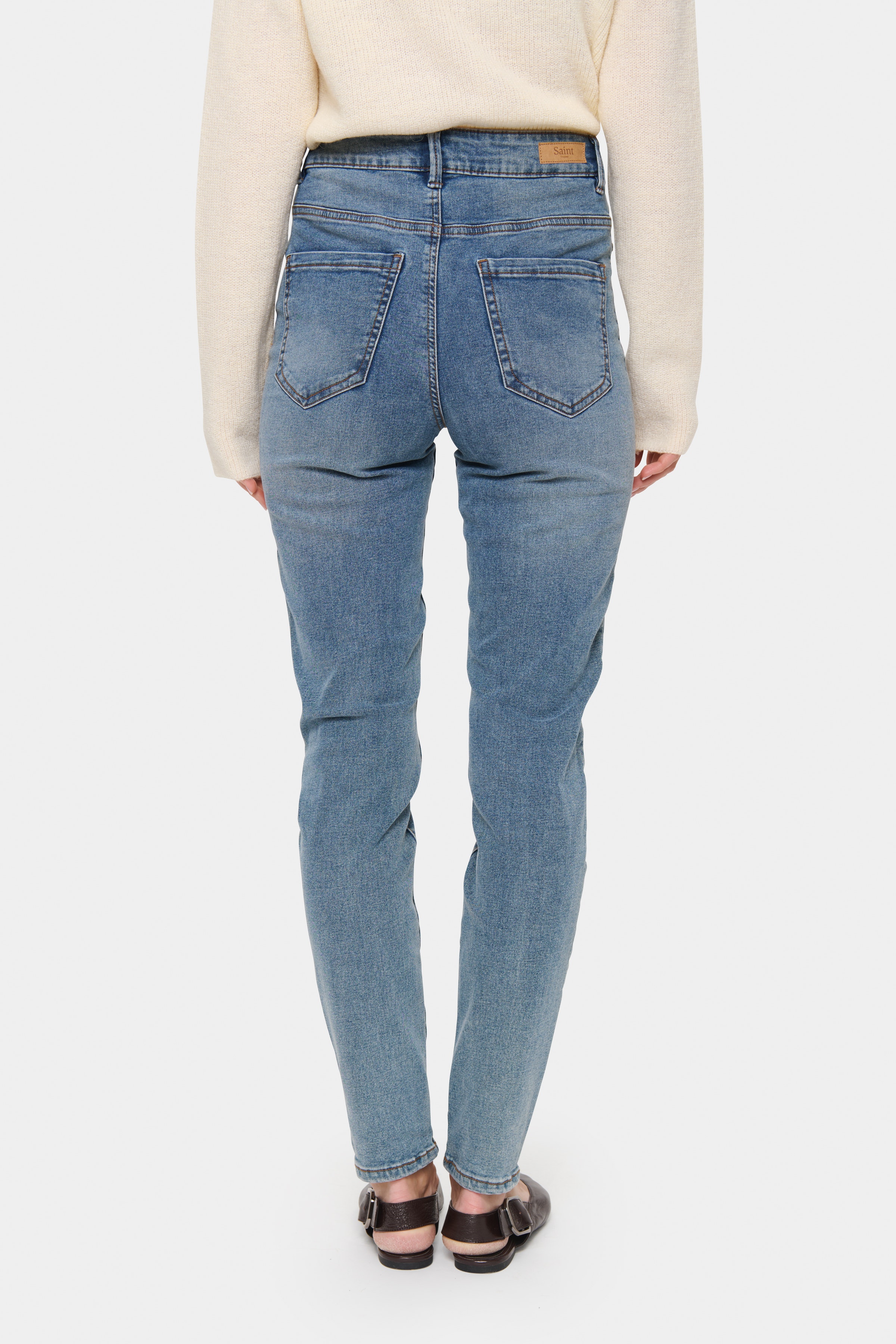 T5757, Jeans LOOKBOOK BACK 30510166-134103