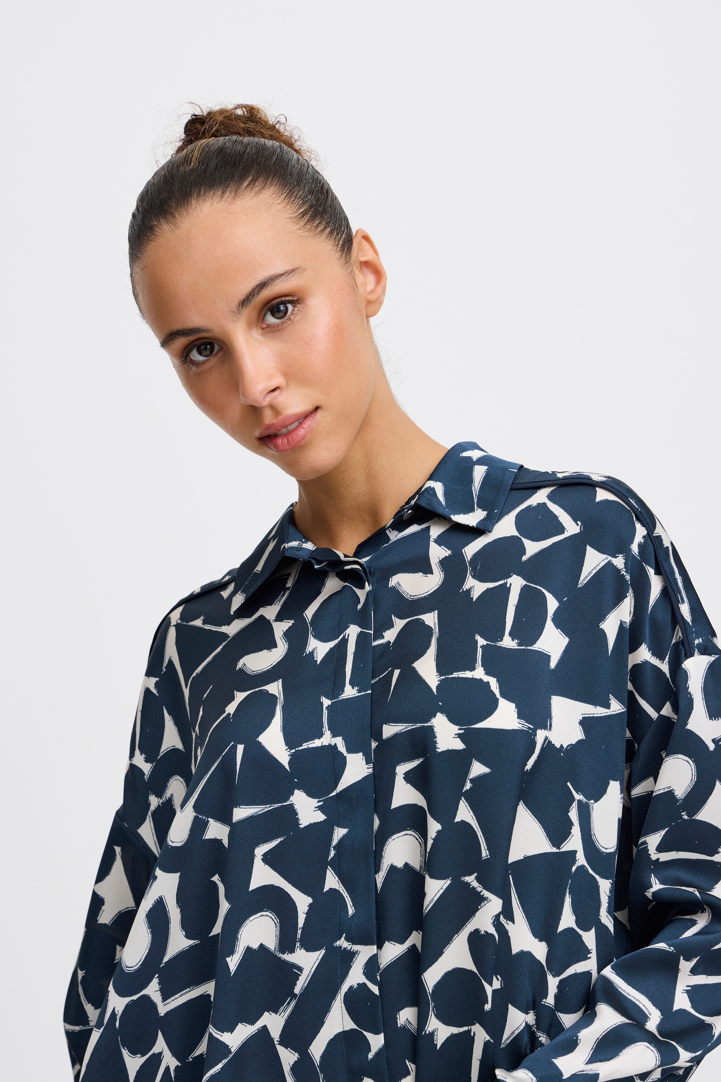 IHGRAPHI Skjorte LOOKBOOK DETAIL 20121929-203730