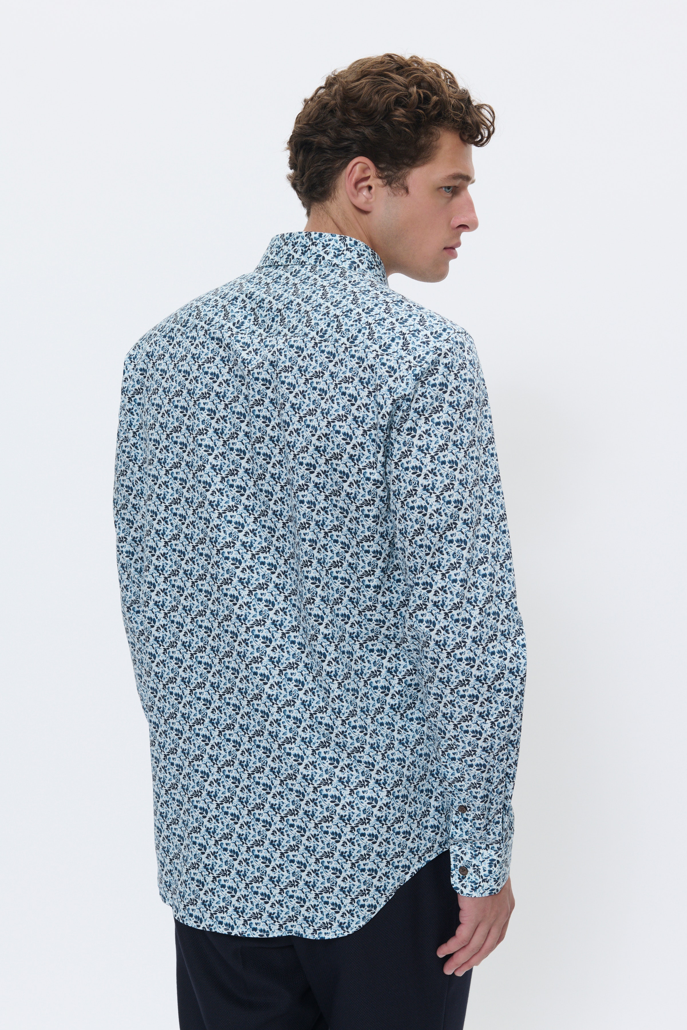 MAtrostol Shirt LOOKBOOK BACK 30208520-114001