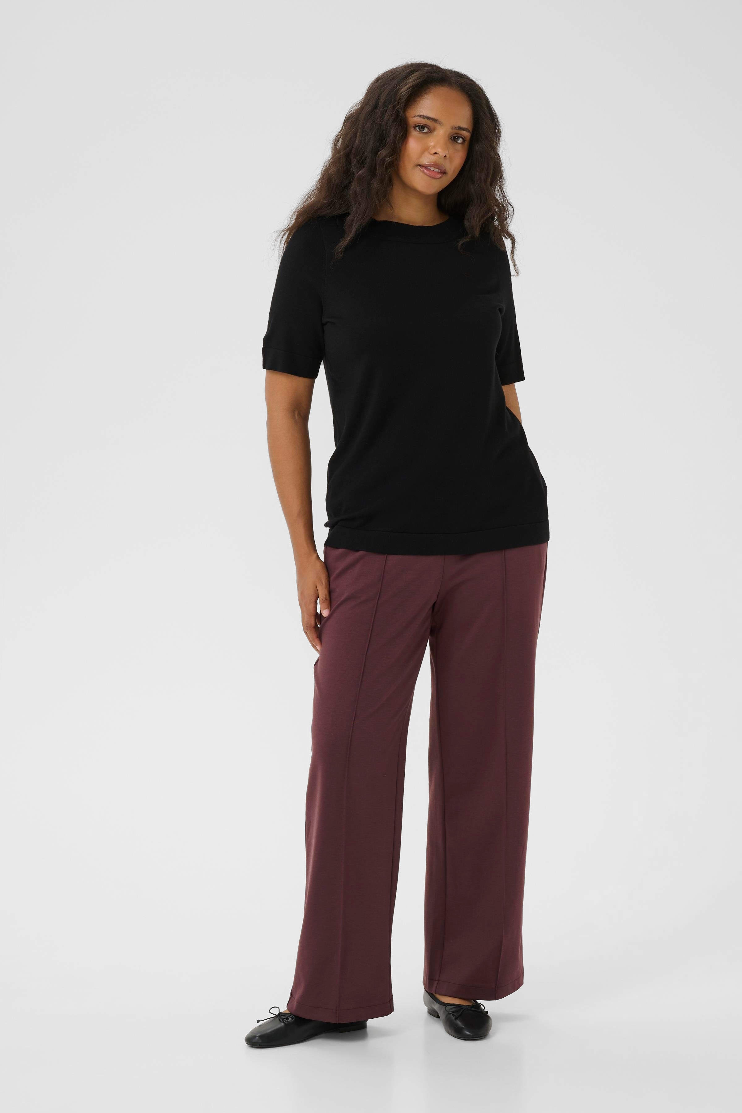 KClizzy Pullover LOOKBOOK FRONT 10583485-100121