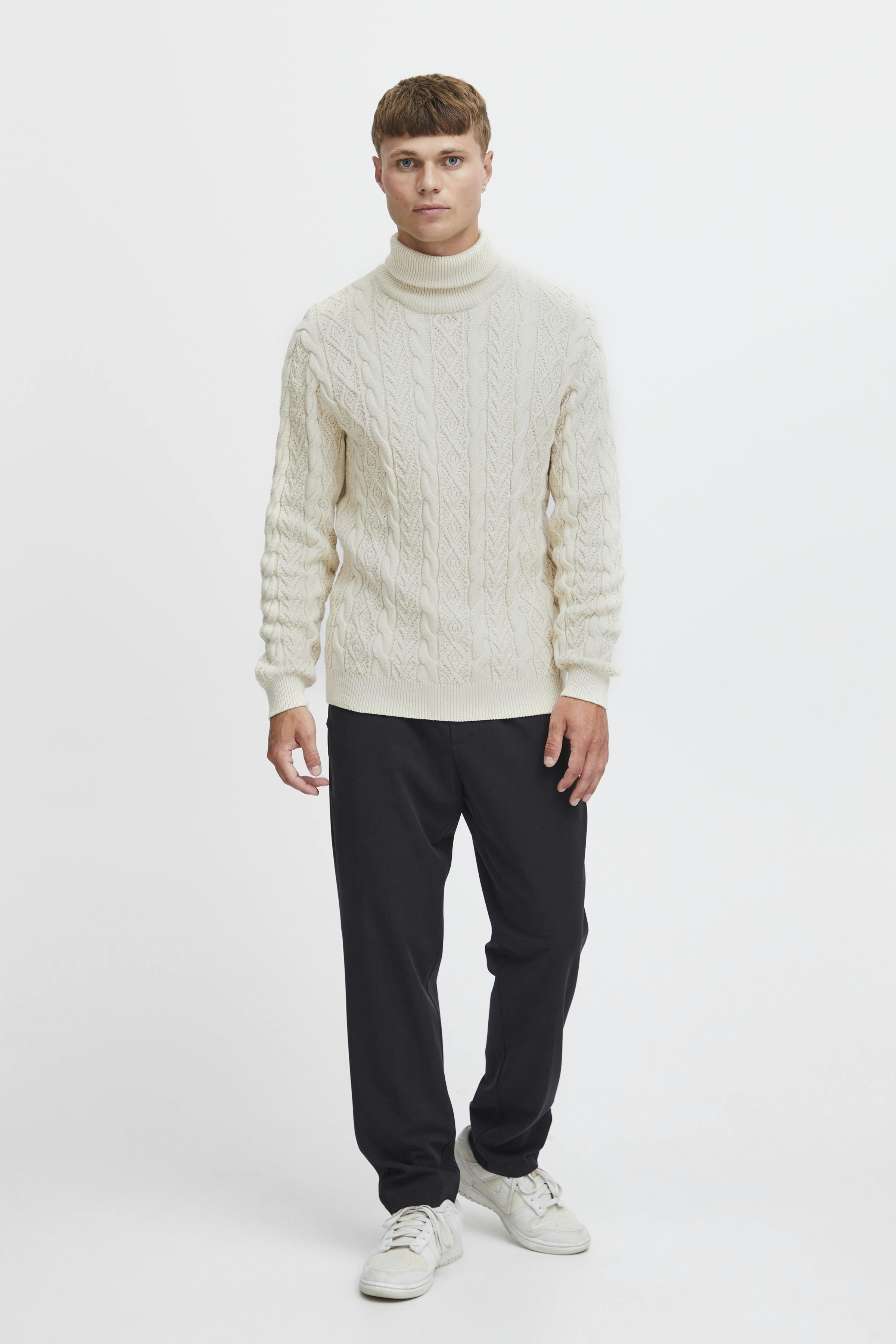 SDGynter Pullover LOOKBOOK FRONT 21107995-130401