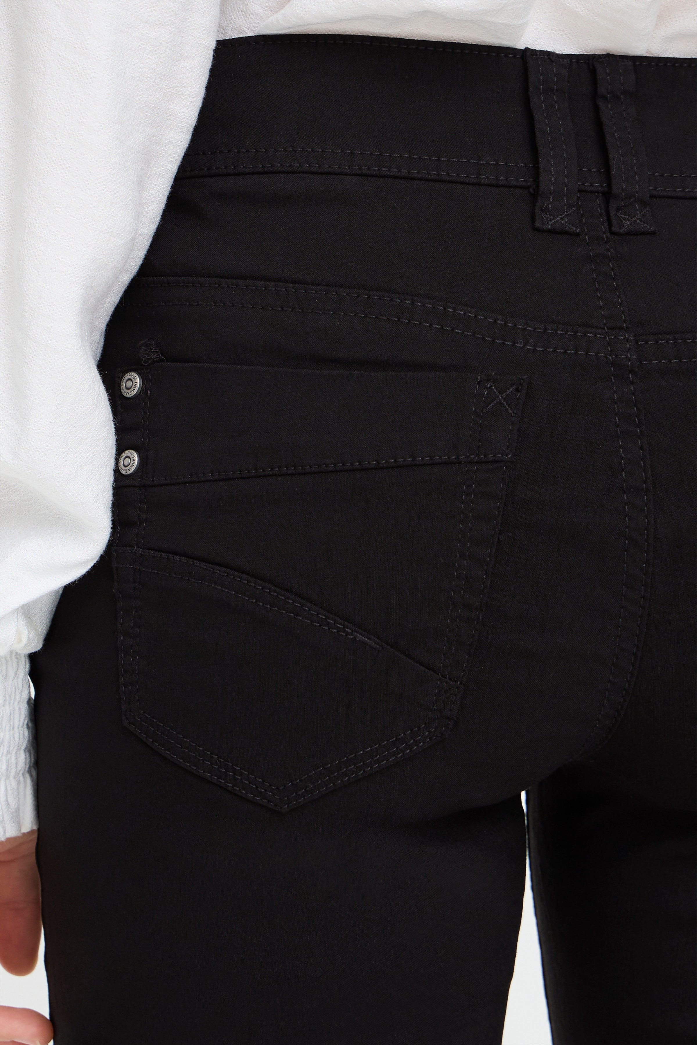 ZALINFR BROEK CASUAL LOOKBOOK DETAIL 601748-60096