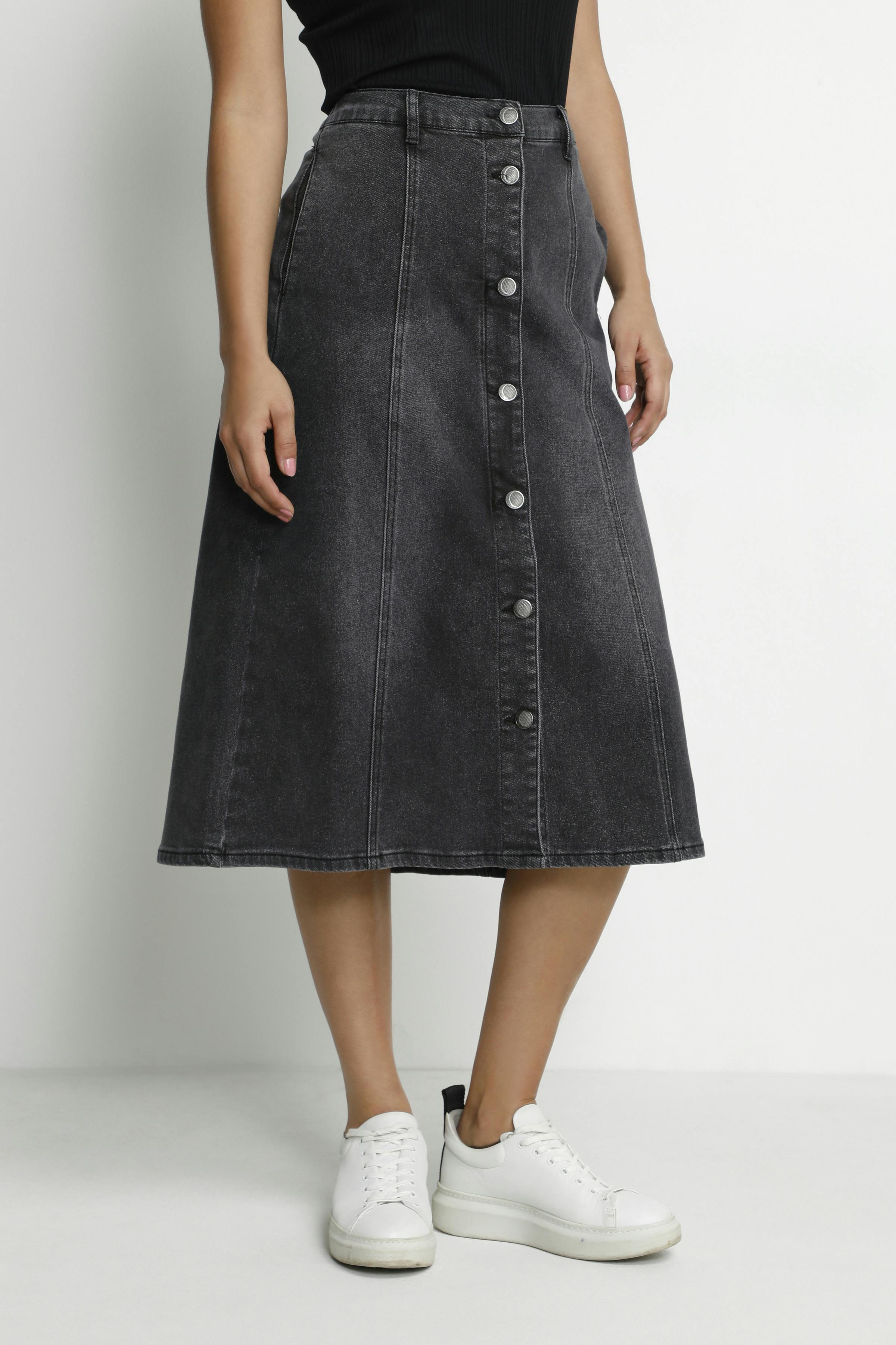 CUmonja Denim Skirt LOOKBOOK FRONT 50108821-500064