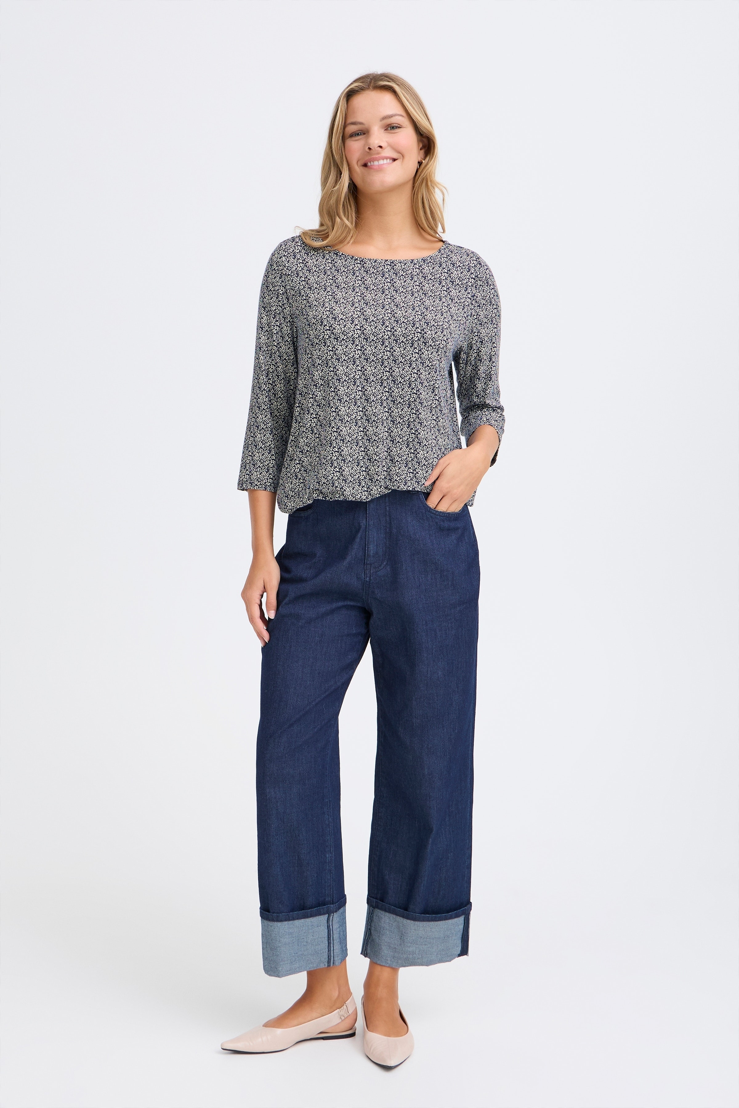 FRAMY T-shirt LOOKBOOK FRONT 20617645-900004549