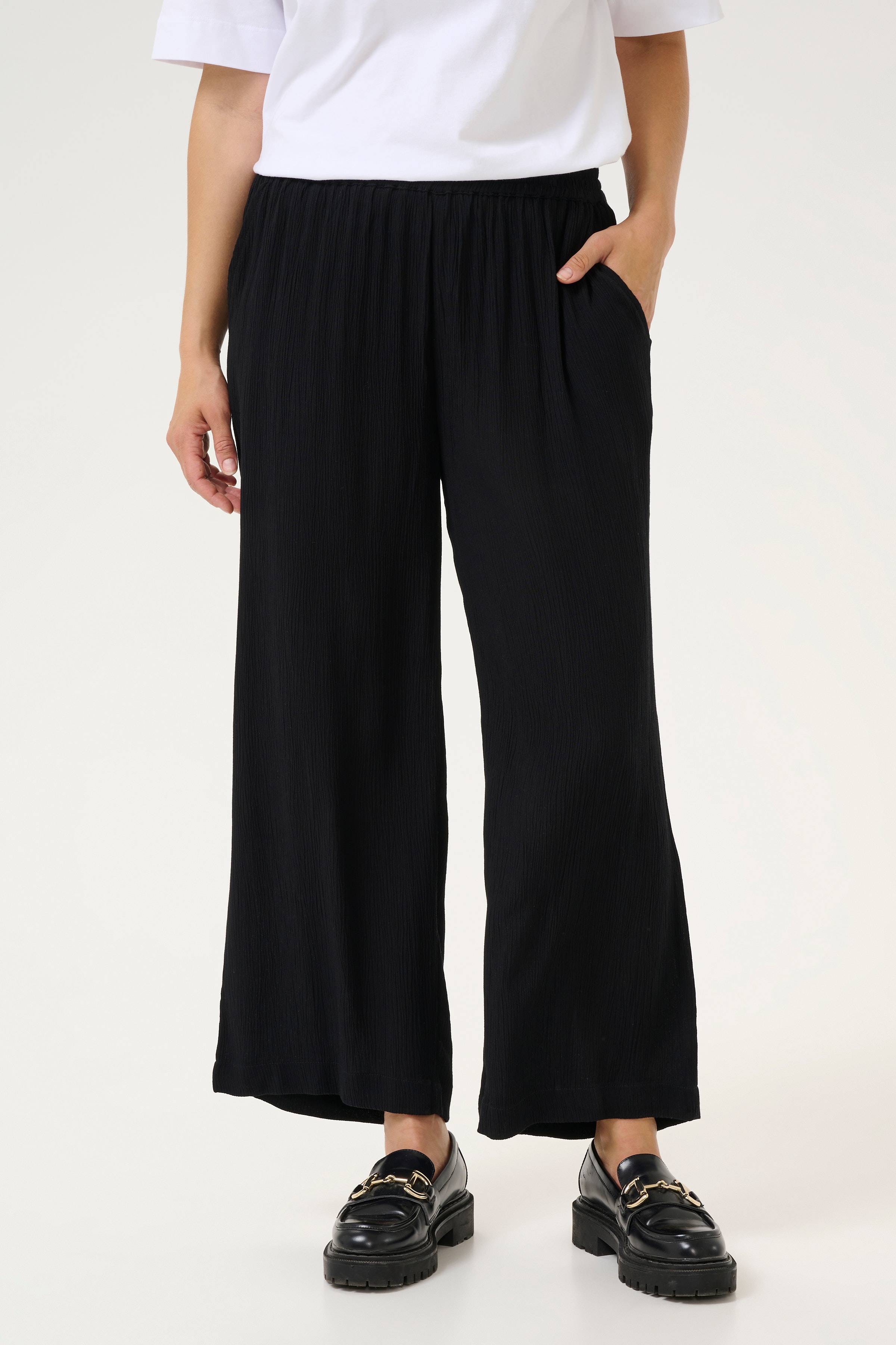 KAdacia Hose LOOKBOOK FRONT 10506454-100121
