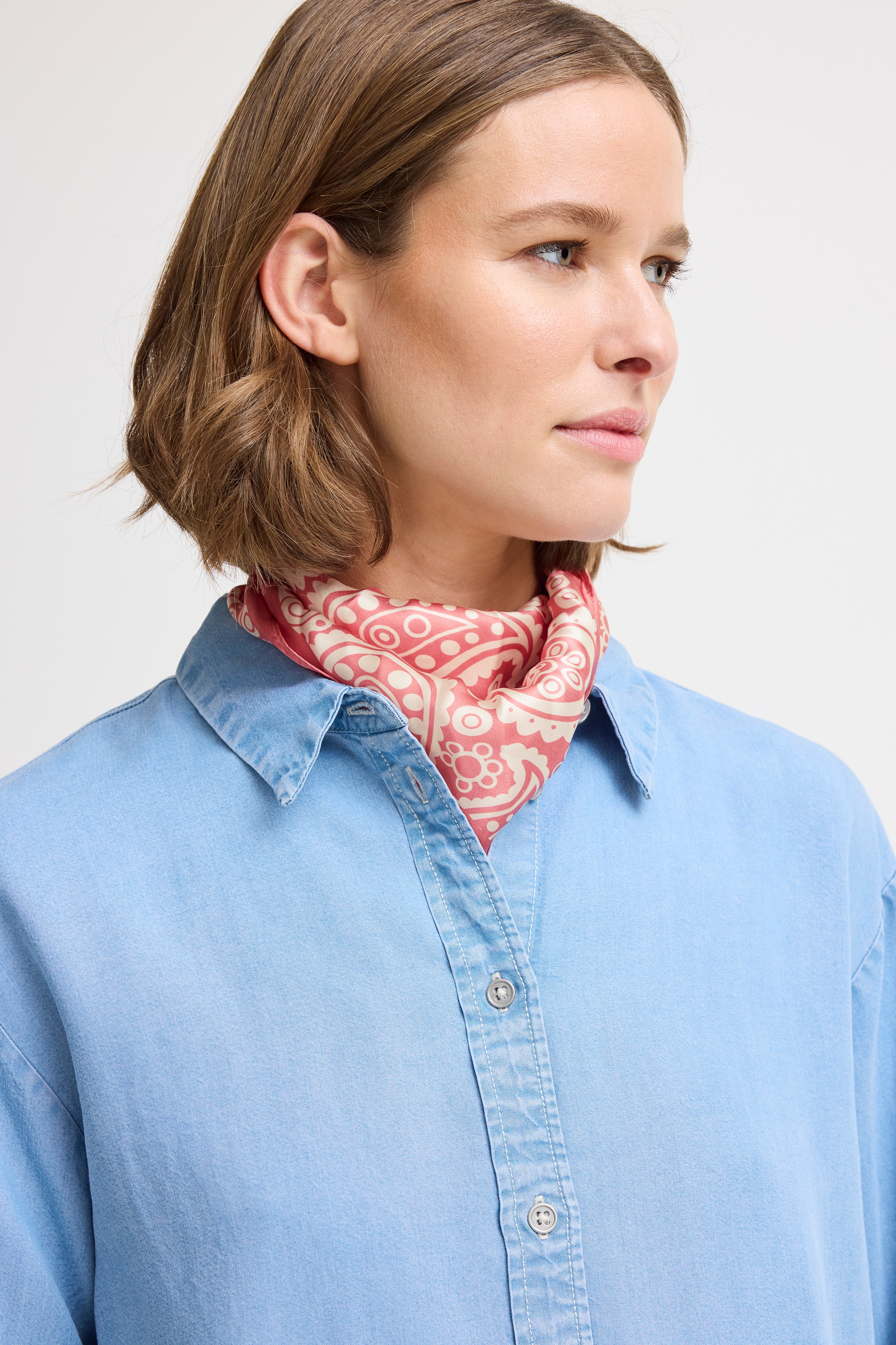 BAVILKE Scarf LOOKBOOK FRONT 20816061-204349