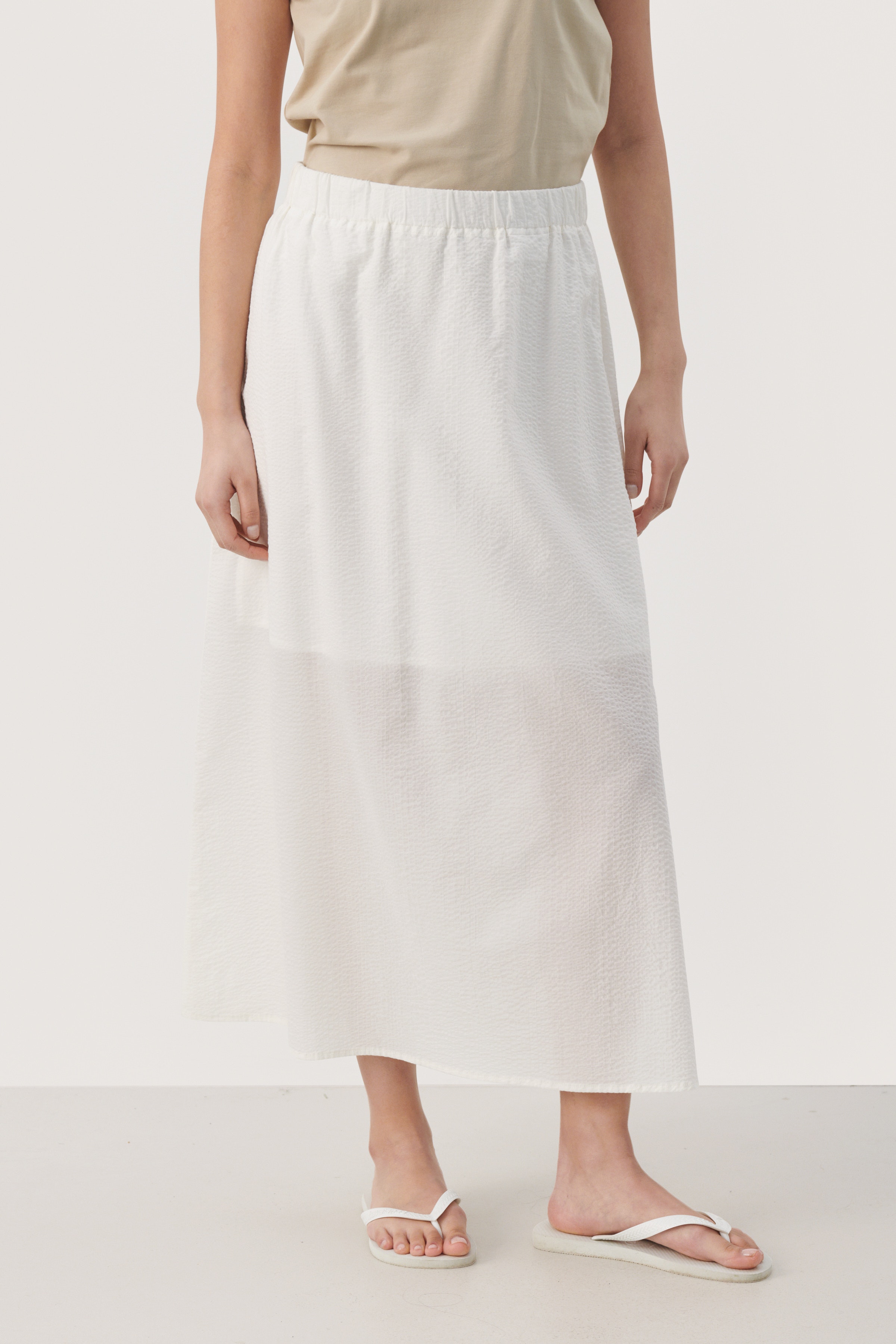 Germila Skirt LOOKBOOK FRONT 30308752-114801