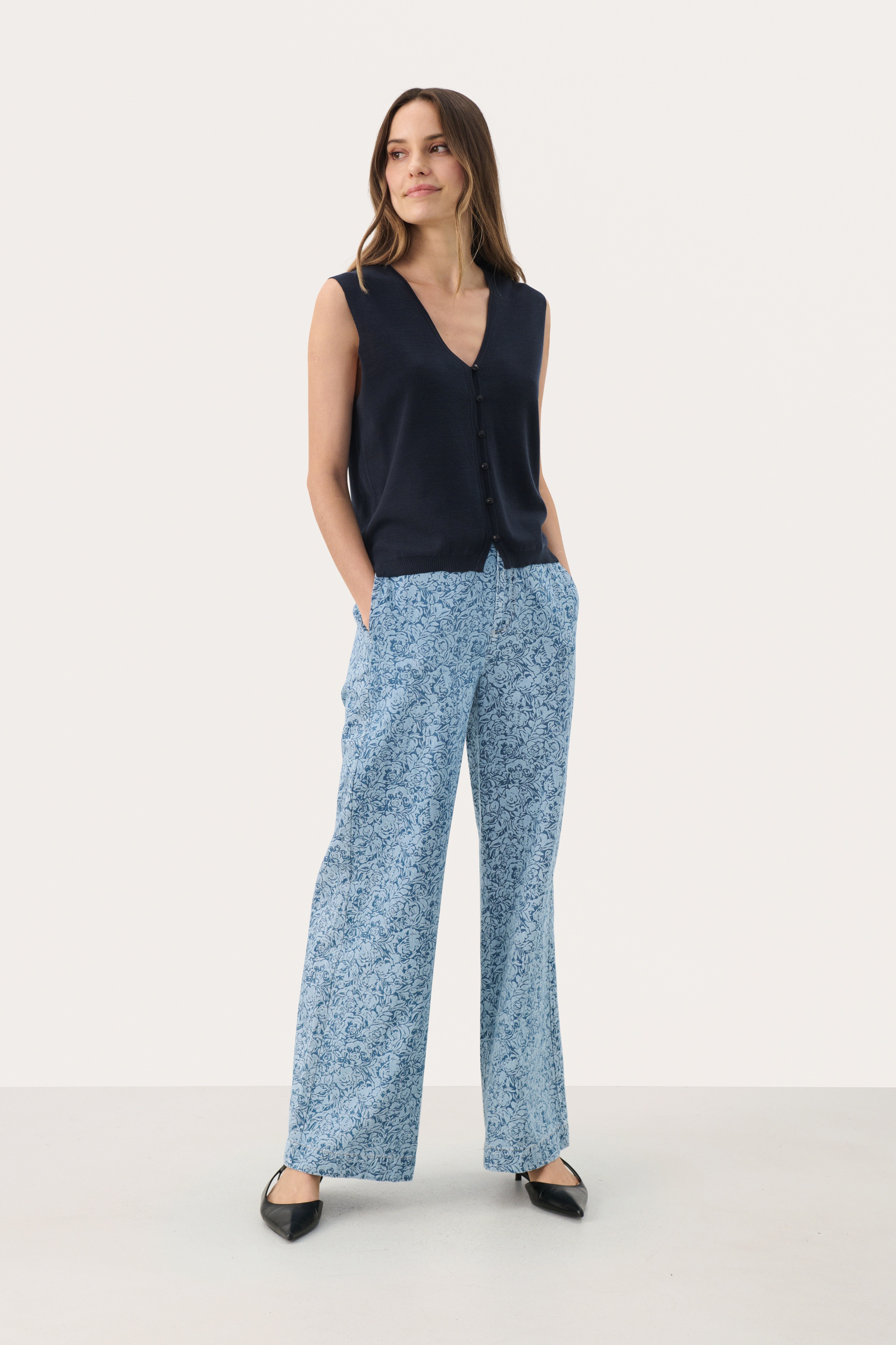 NatikaPW Weste LOOKBOOK FRONT 30309463-194109