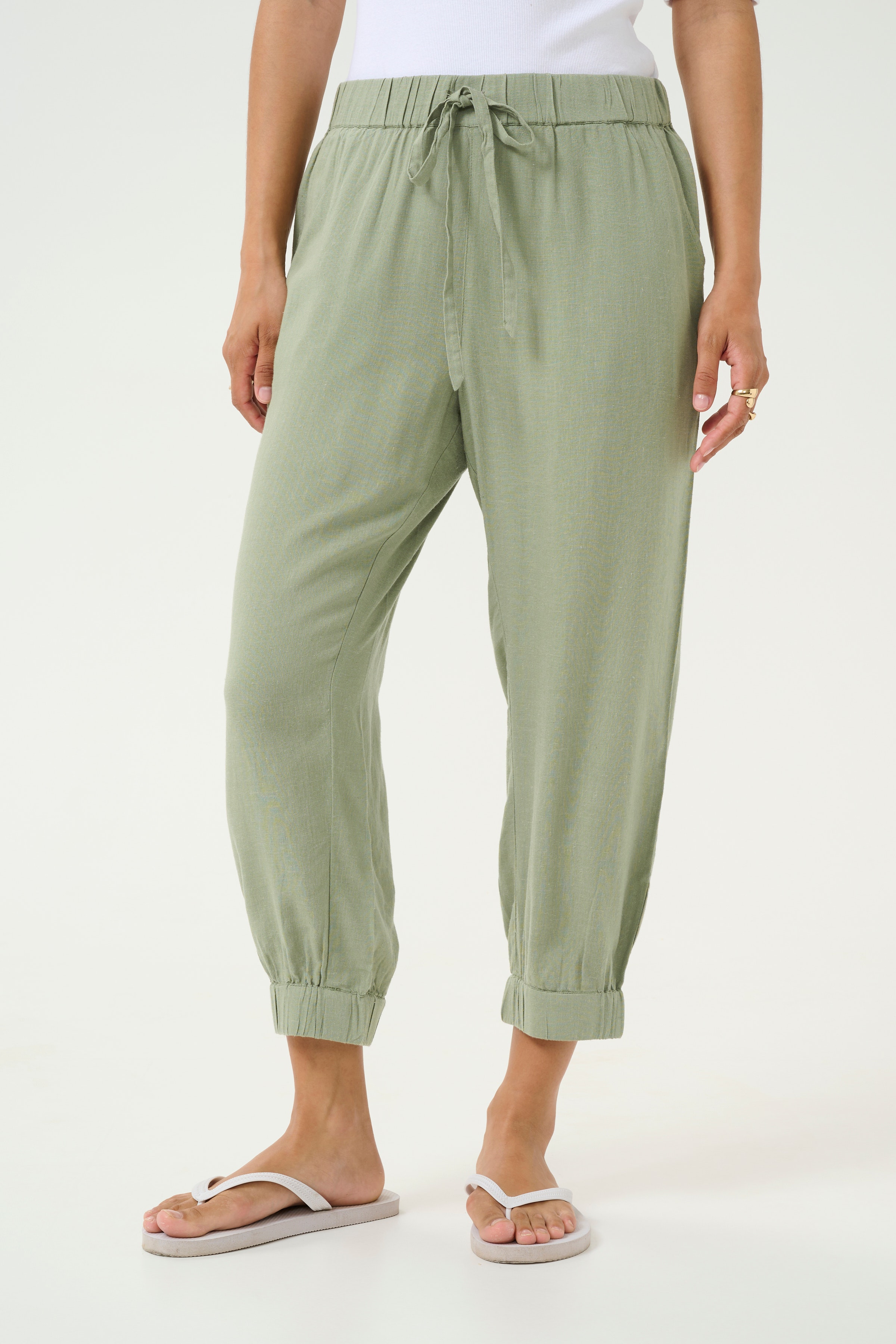 KAmilia Lin Bukser LOOKBOOK FRONT 10509669-170115